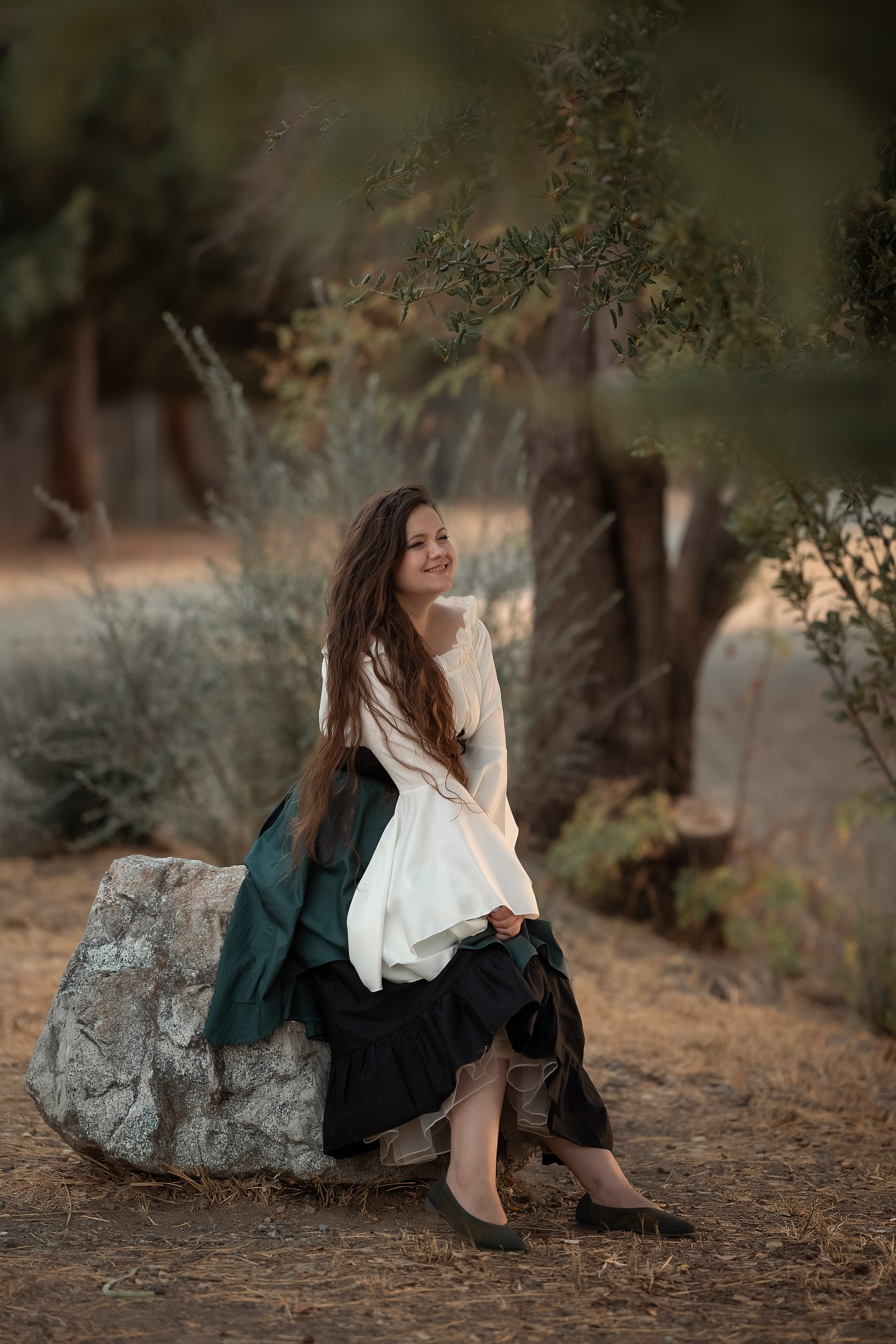 FEMALE PORTRAIT. Couples & Families photographer in Bay Area, San Jose, California