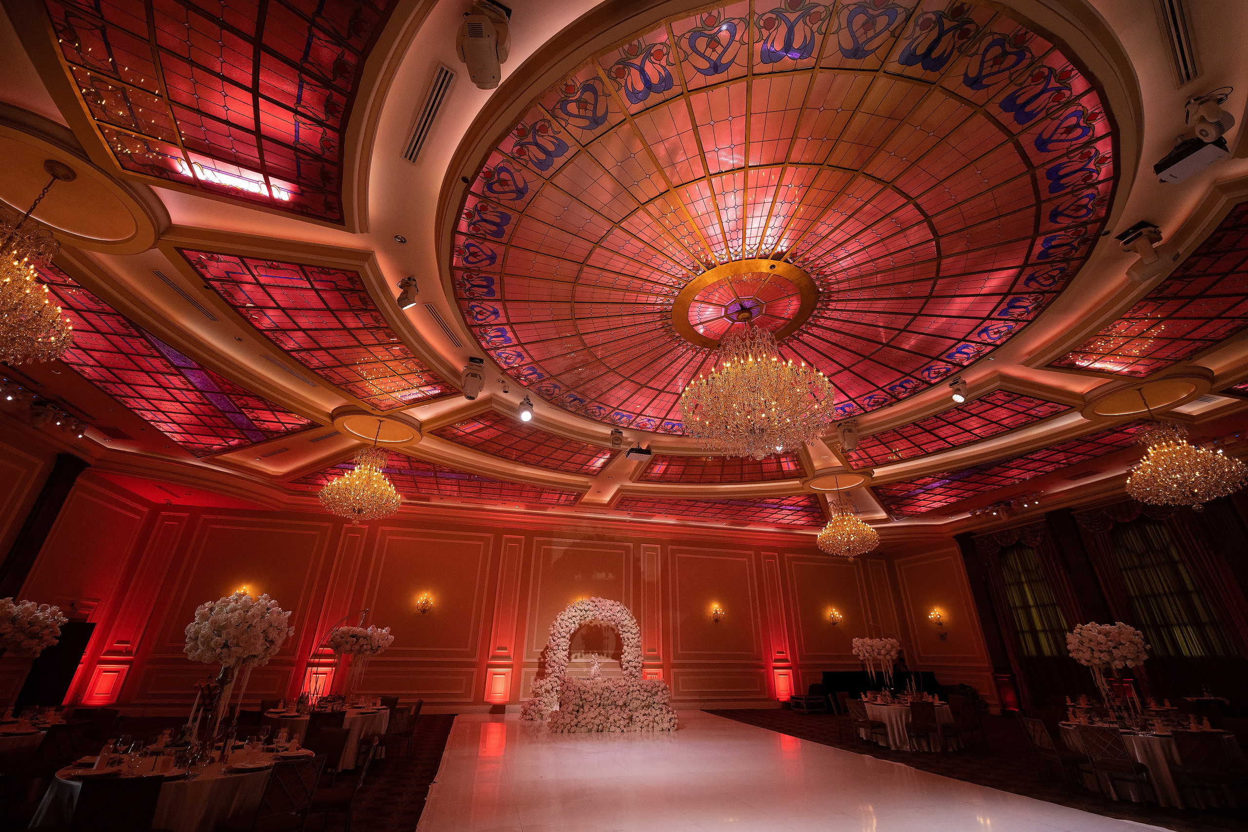 Wedding photo shoot. Wedding photographer. Wedding, maternity and family photographer in Charlotte Tasha Minn