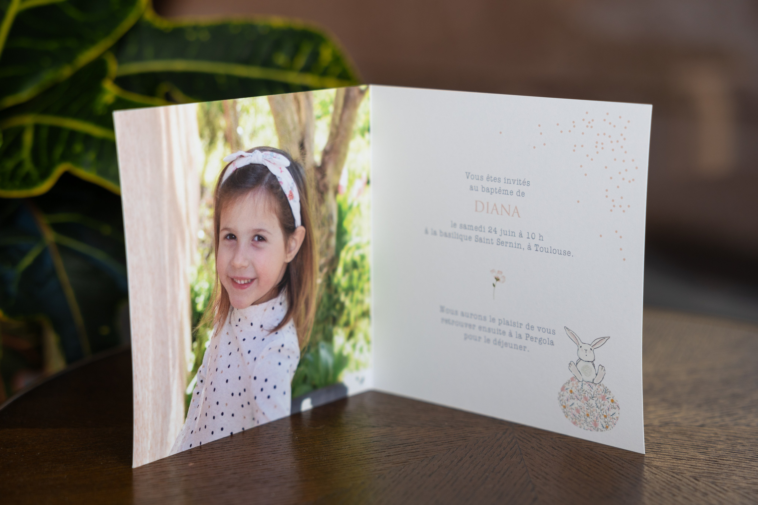 The Baptism of Diana in the Church of Saint-Sernin in Toulouse. Eugénie Smirnova — Photographe à Toulouse et dans le Sud-Ouest