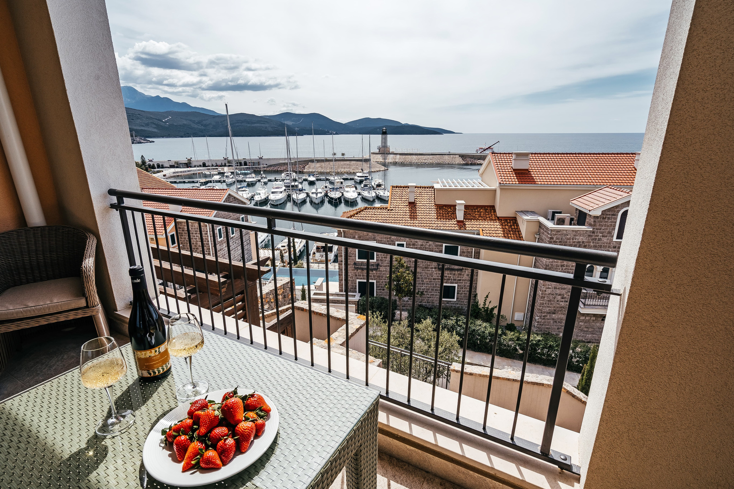 Real Estate Photography. Montenegro. EVAN ARISTOV WEDDING PHOTOGRAPHY — Seattle Wedding Photographer