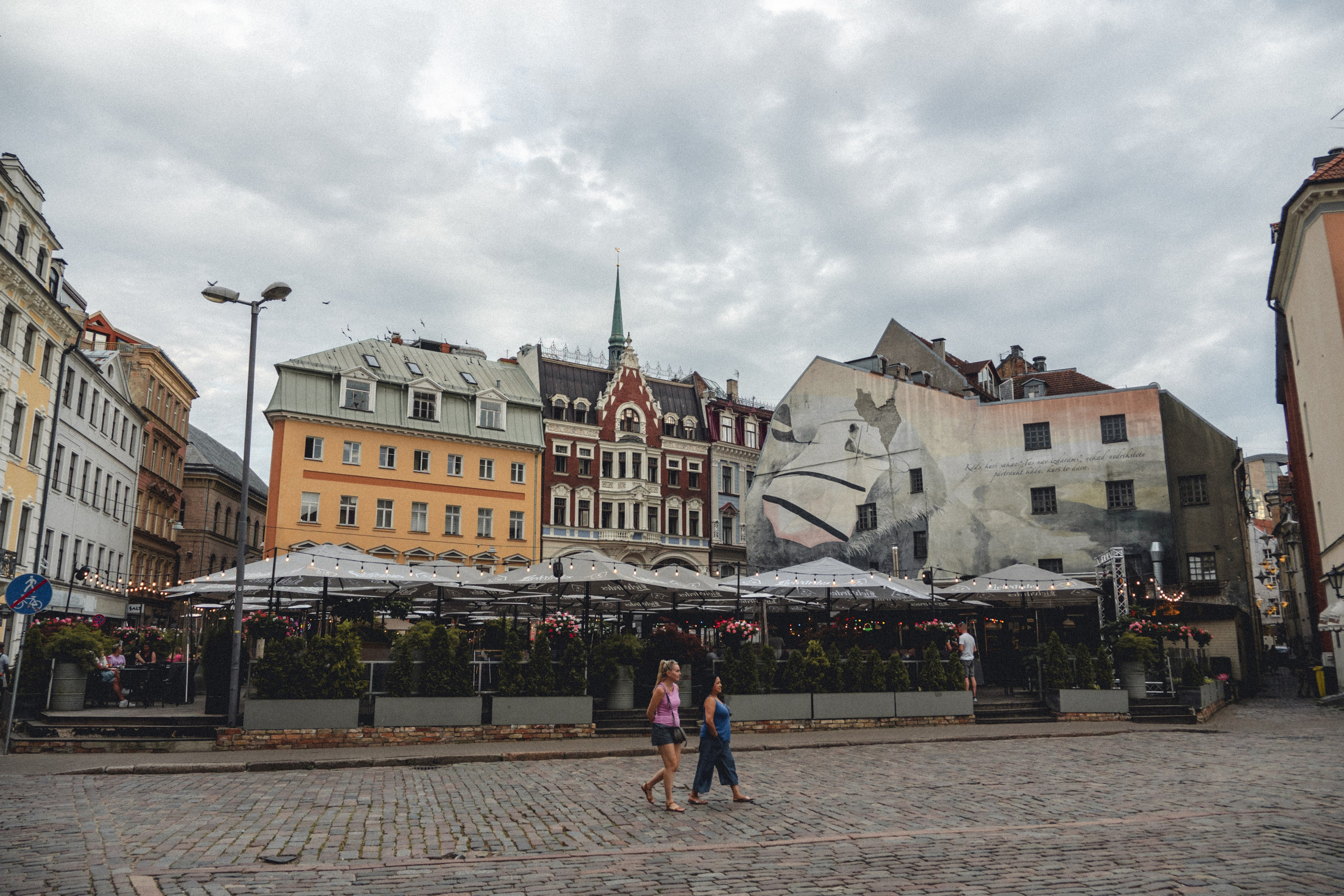Voyage à Riga. Photographe sur Cote d’Azur. Portraits de familles, couples, enfants, événements