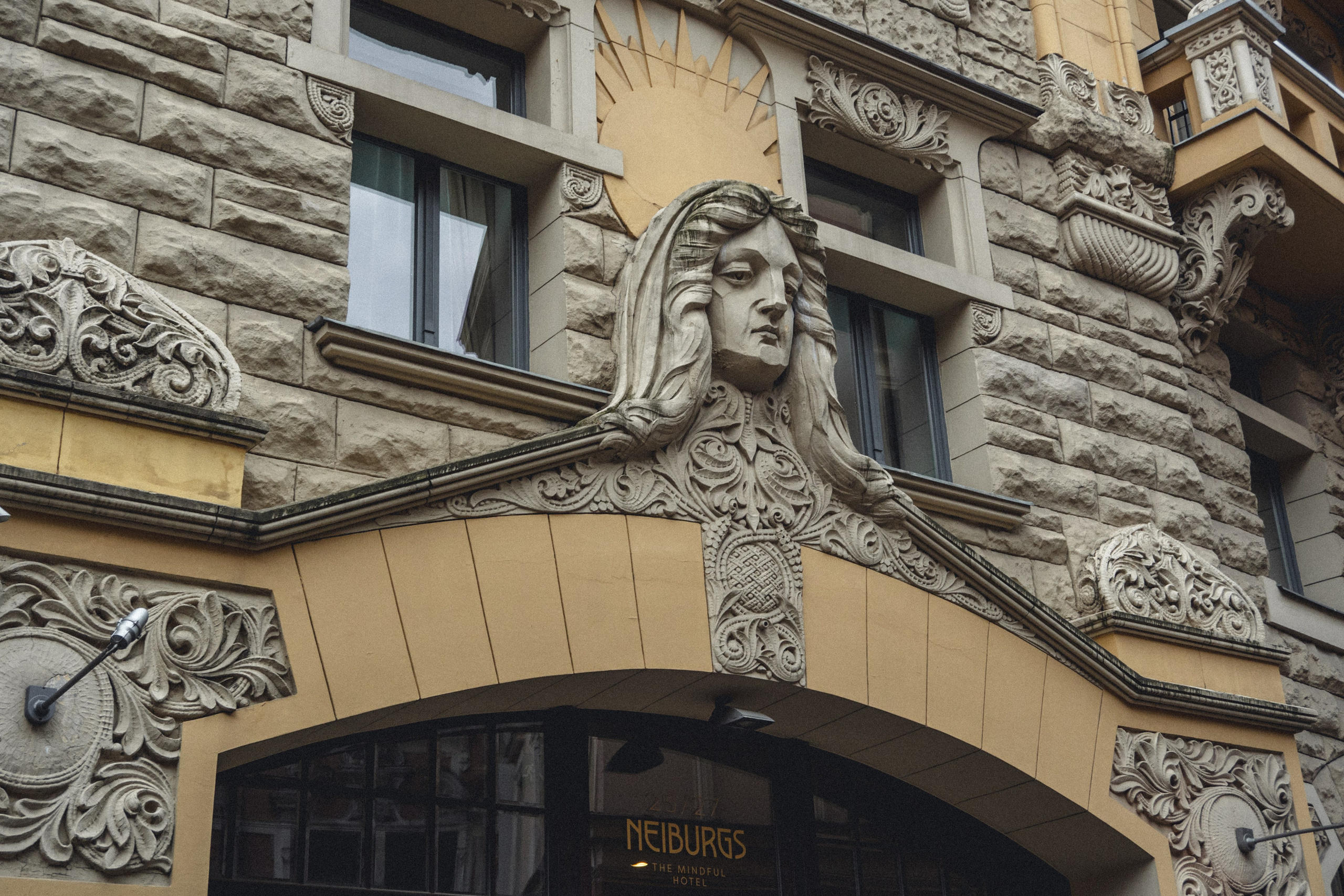 Voyage à Riga. Photographe sur Cote d’Azur. Portraits de familles, couples, enfants, événements