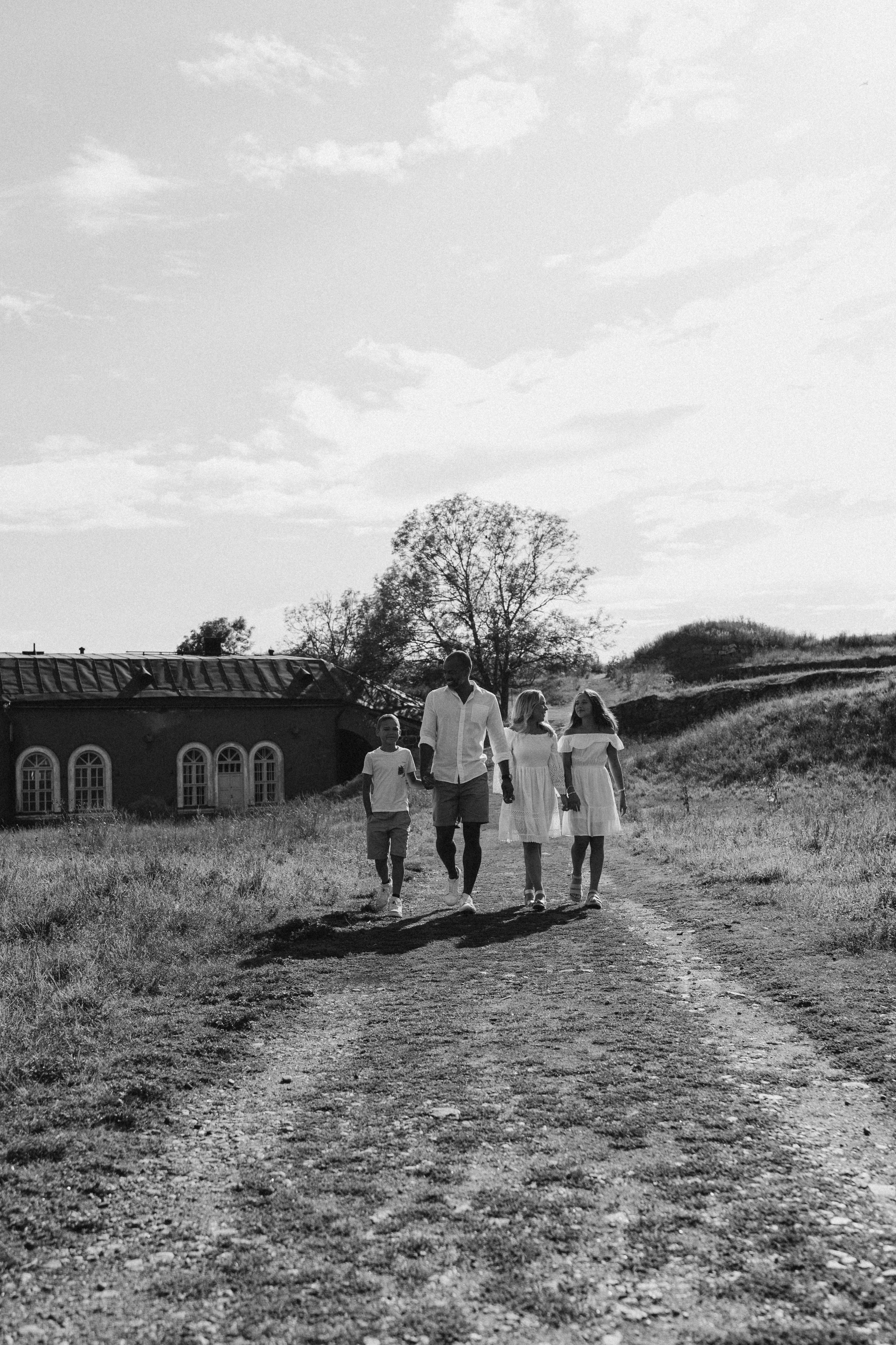 Suomenlinna. Wedding and portrait photographer in Helsinki Vickan O