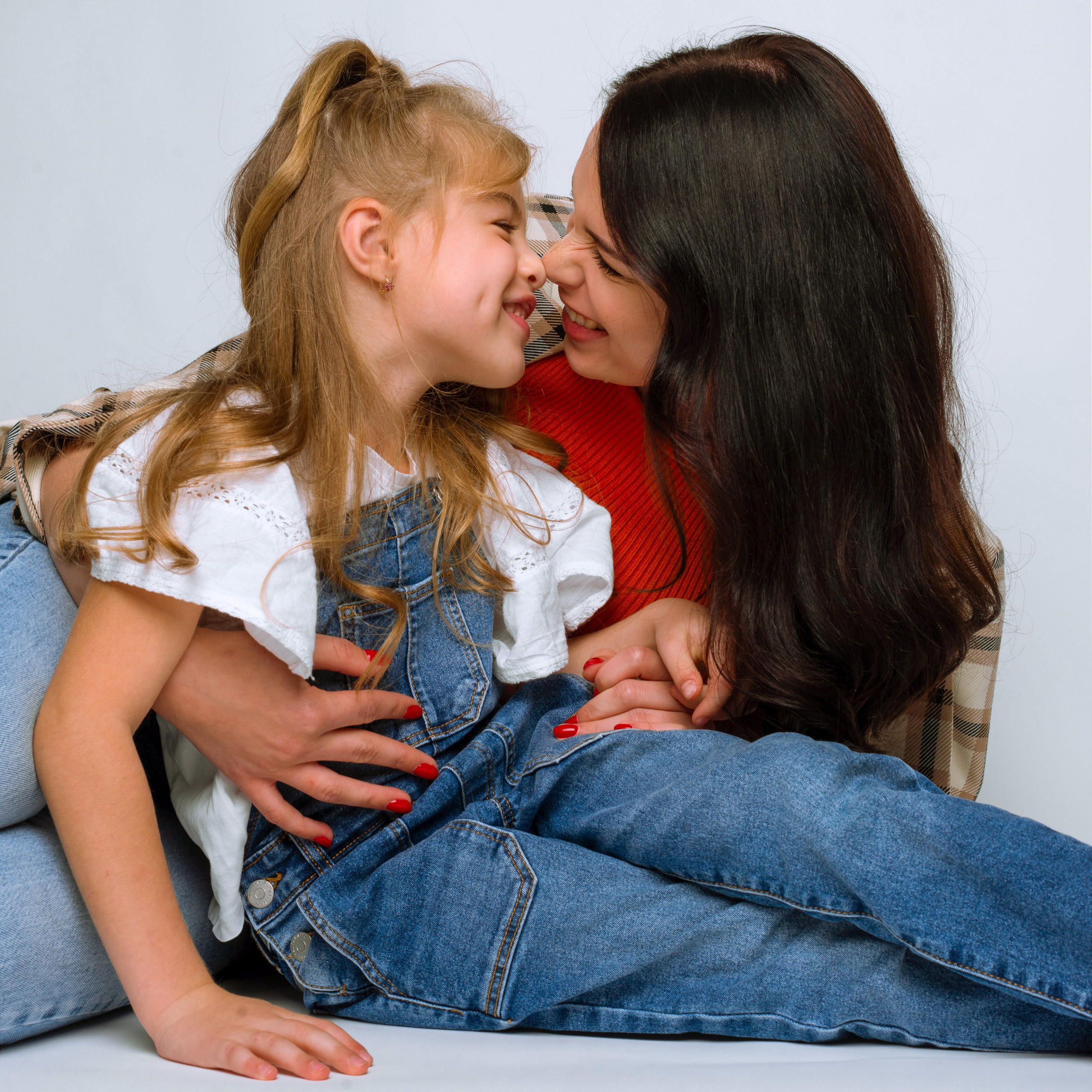 Family. Julia Kuzmovych personal and pregnancy photographer in London