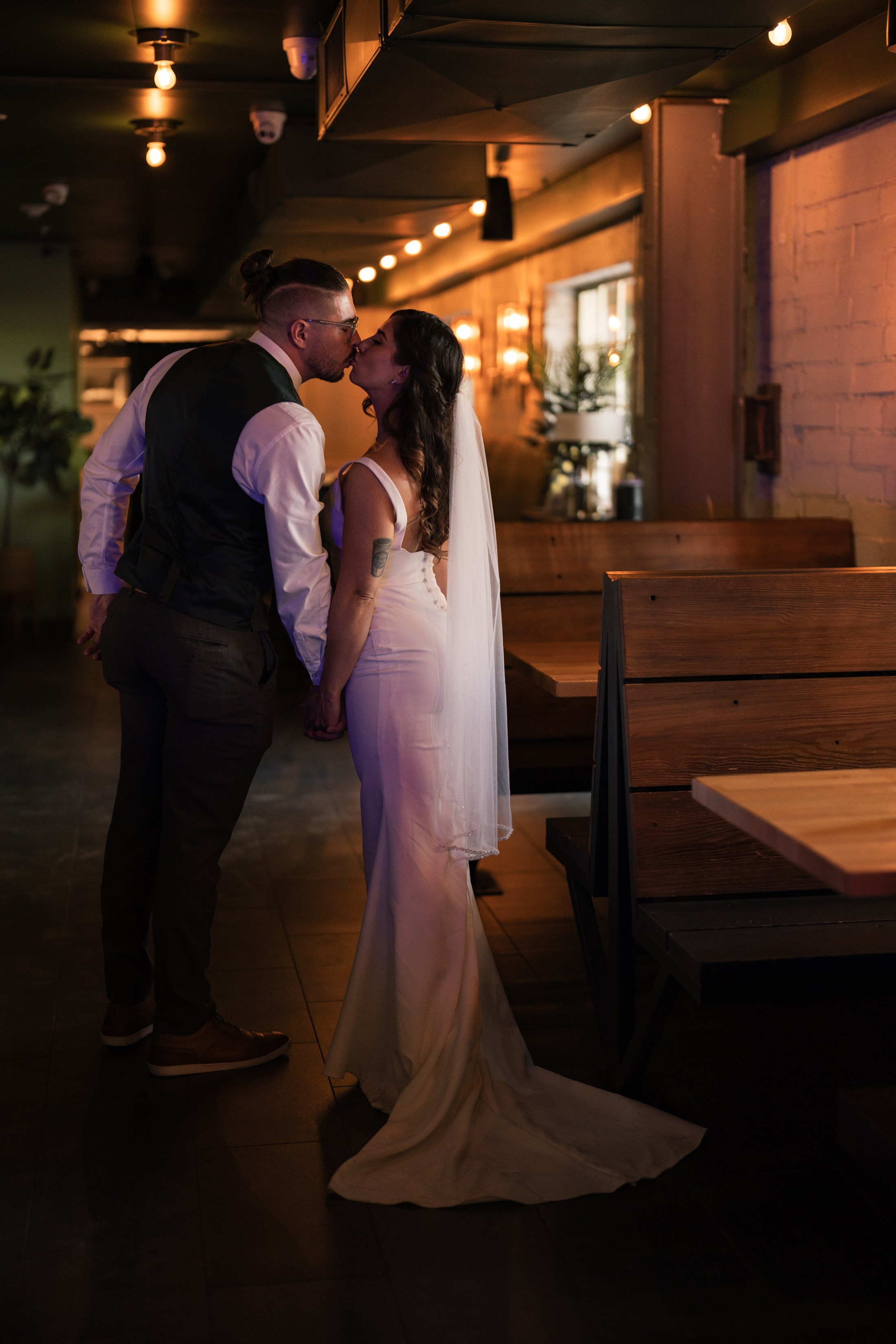 Evan&Jessica. Wedding & elopement photographer Viktoriya Kravtsov. Las Vegas