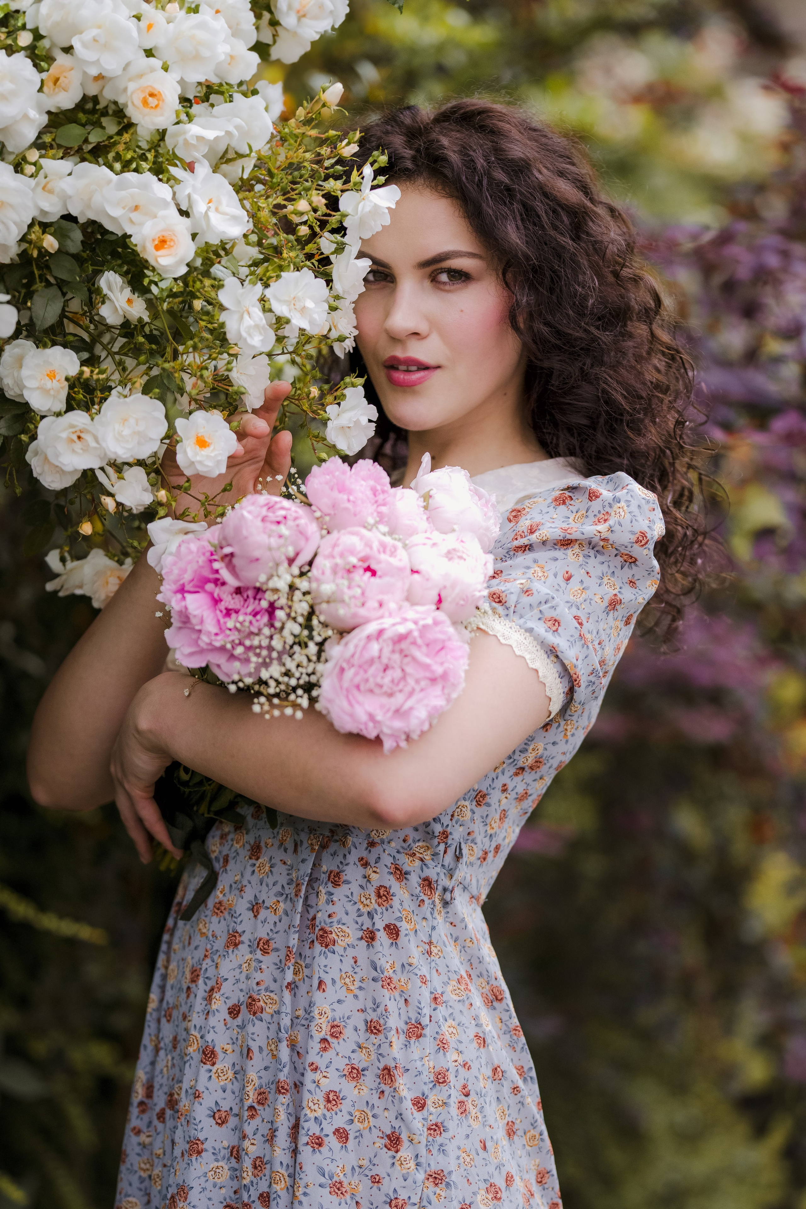 Kristina portrait & picnic session. Tania Gandrabur, photographer in West Midlands, England