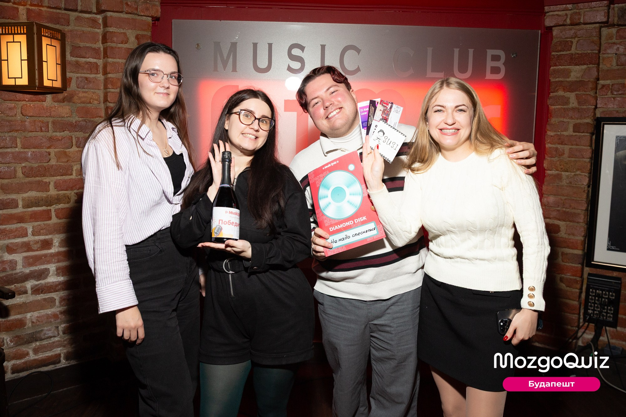 MozgoQUIZ BUDAPEST. Photographer in Budapest  — Yura Knyazev