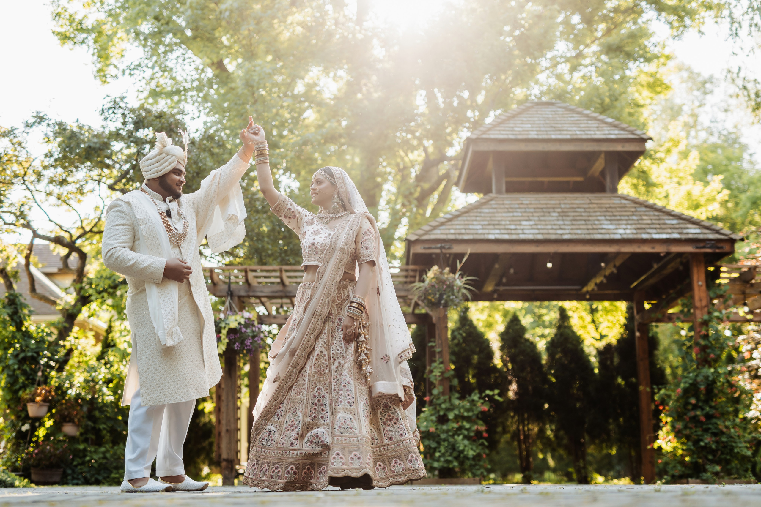 Darshil & Shailja. Wedding Photographer & Cinematographer studios