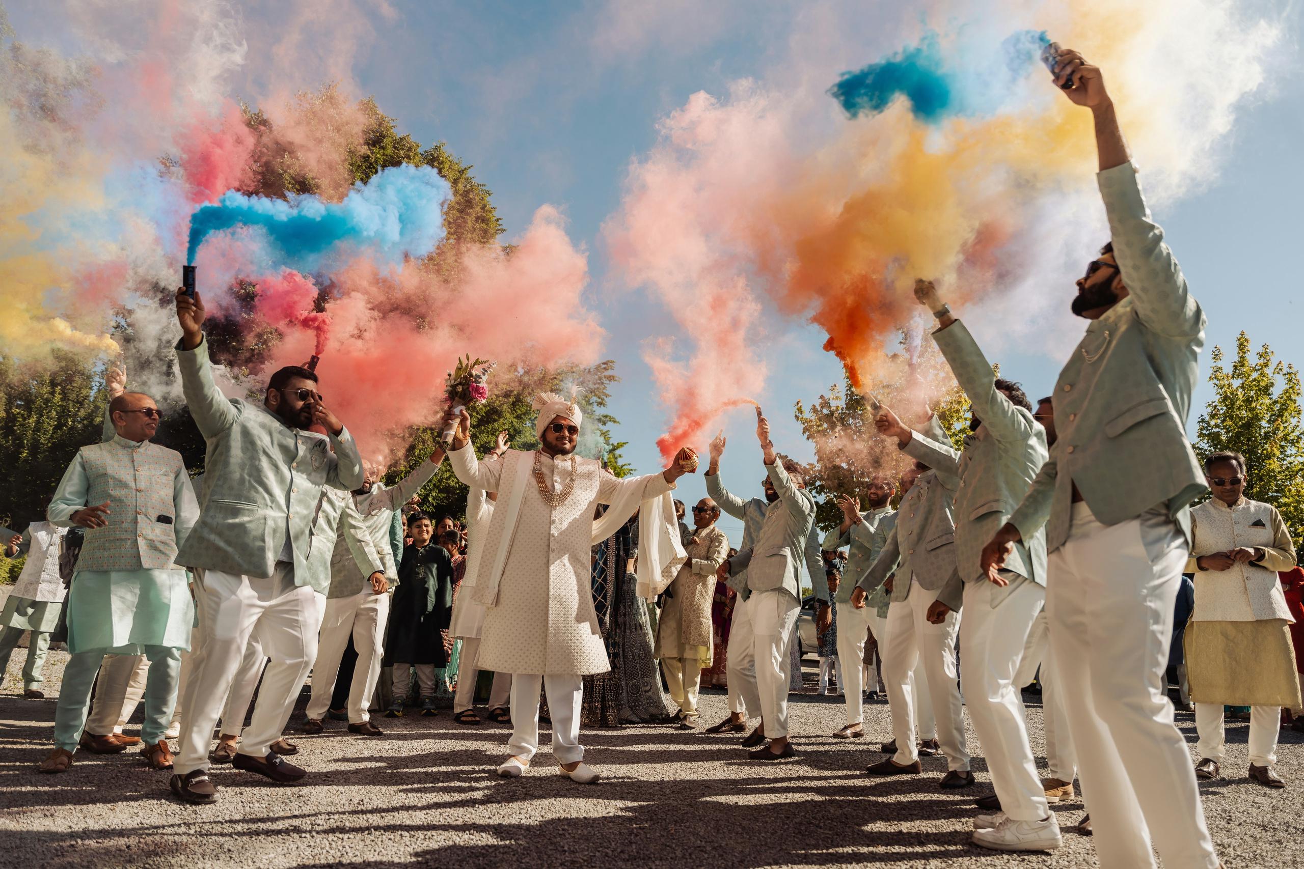 Darshil & Shailja. Wedding Photographer & Cinematographer studios