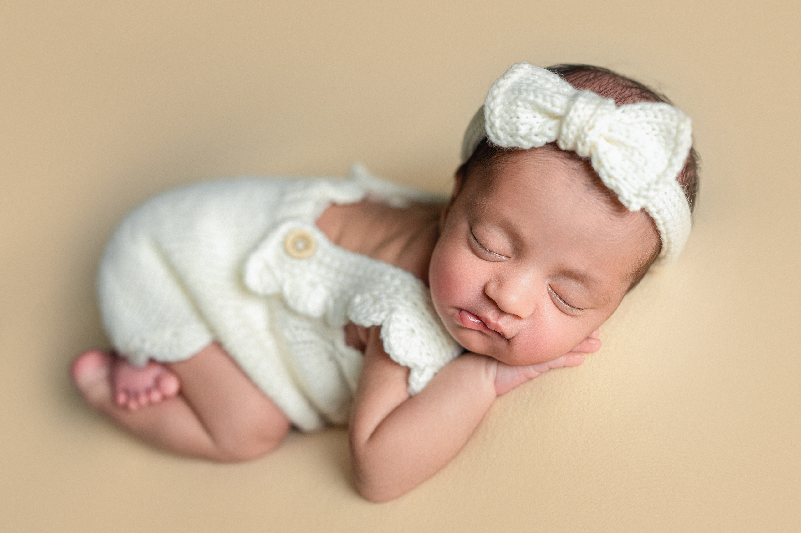 Kashvi 12 days. In-home newborn photography Raleigh & area Katya Kulikova