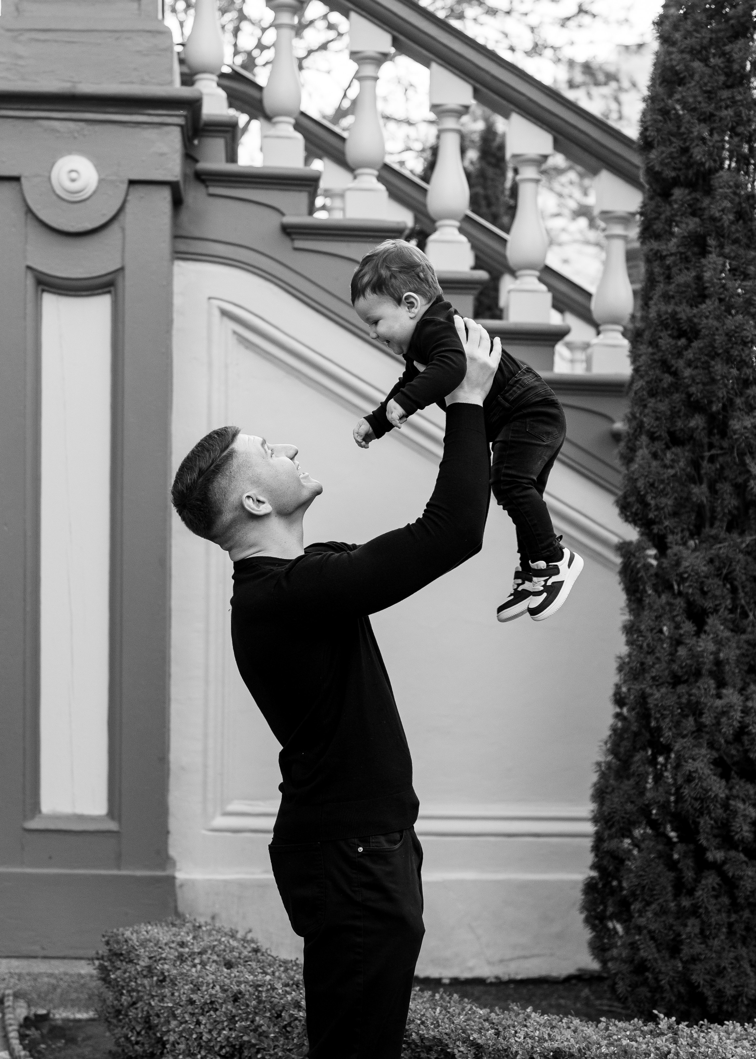 Artem, Nadia & Elisha. Family photographer in Sacramento | Sofia Pavenko