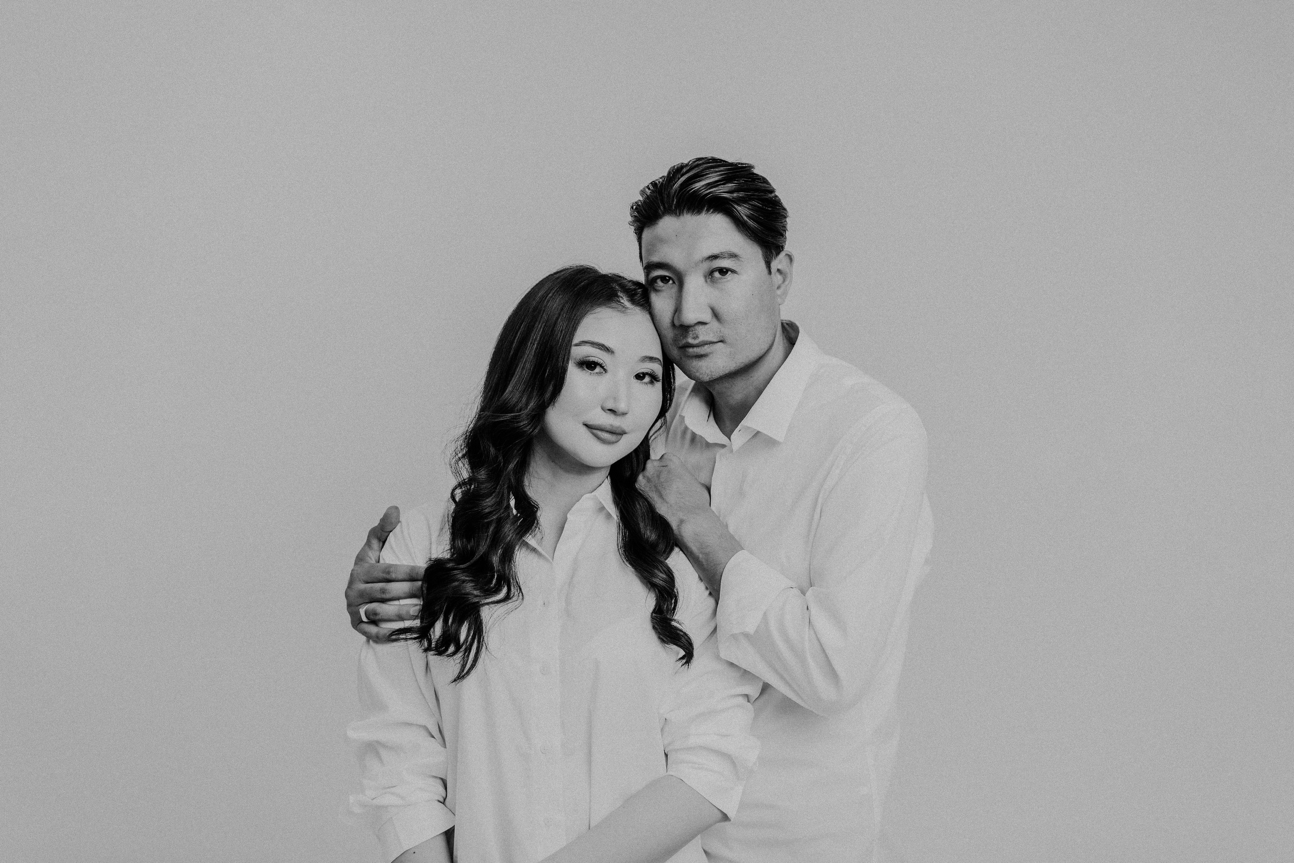 Студийная фотосъемка для пары. Фотограф в Бишкеке Оксана Шувалова