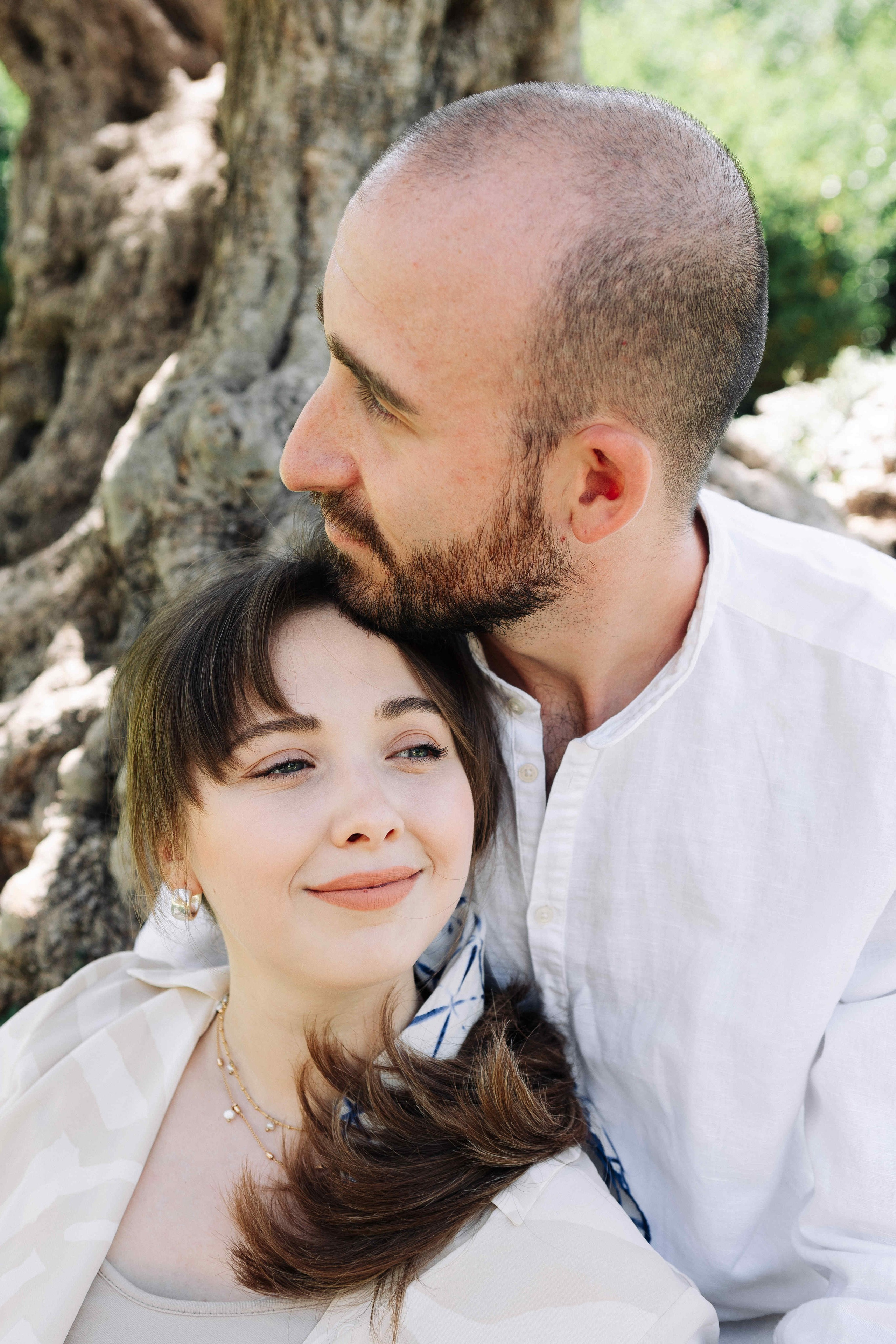A MONTH AFTER THE WEDDING (morning). PHOTOGRAPHER IN ISRAEL
