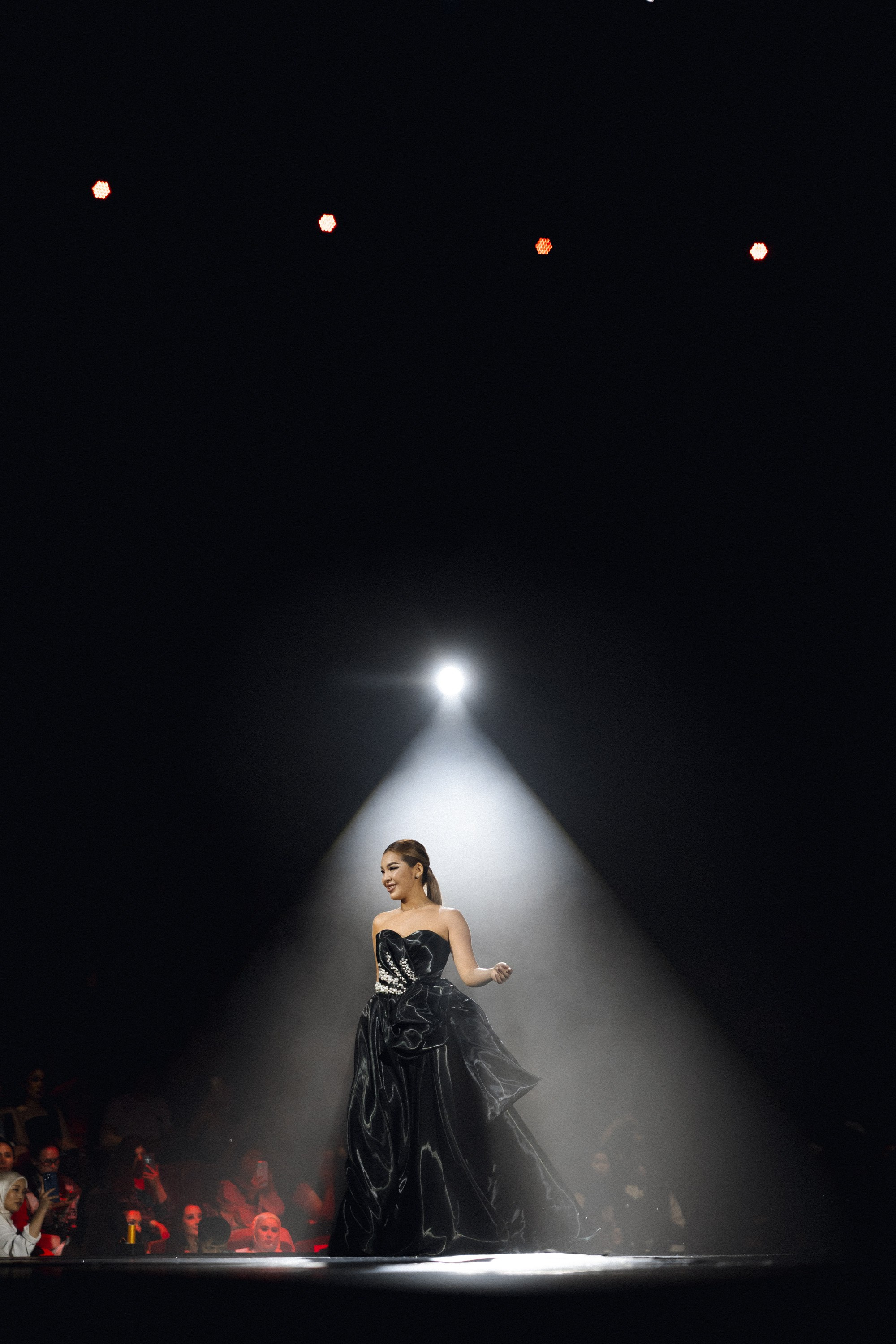 VONAMA CULT SHOW 2025. Азимжан Нуритдинходжаев — свадебный фотограф