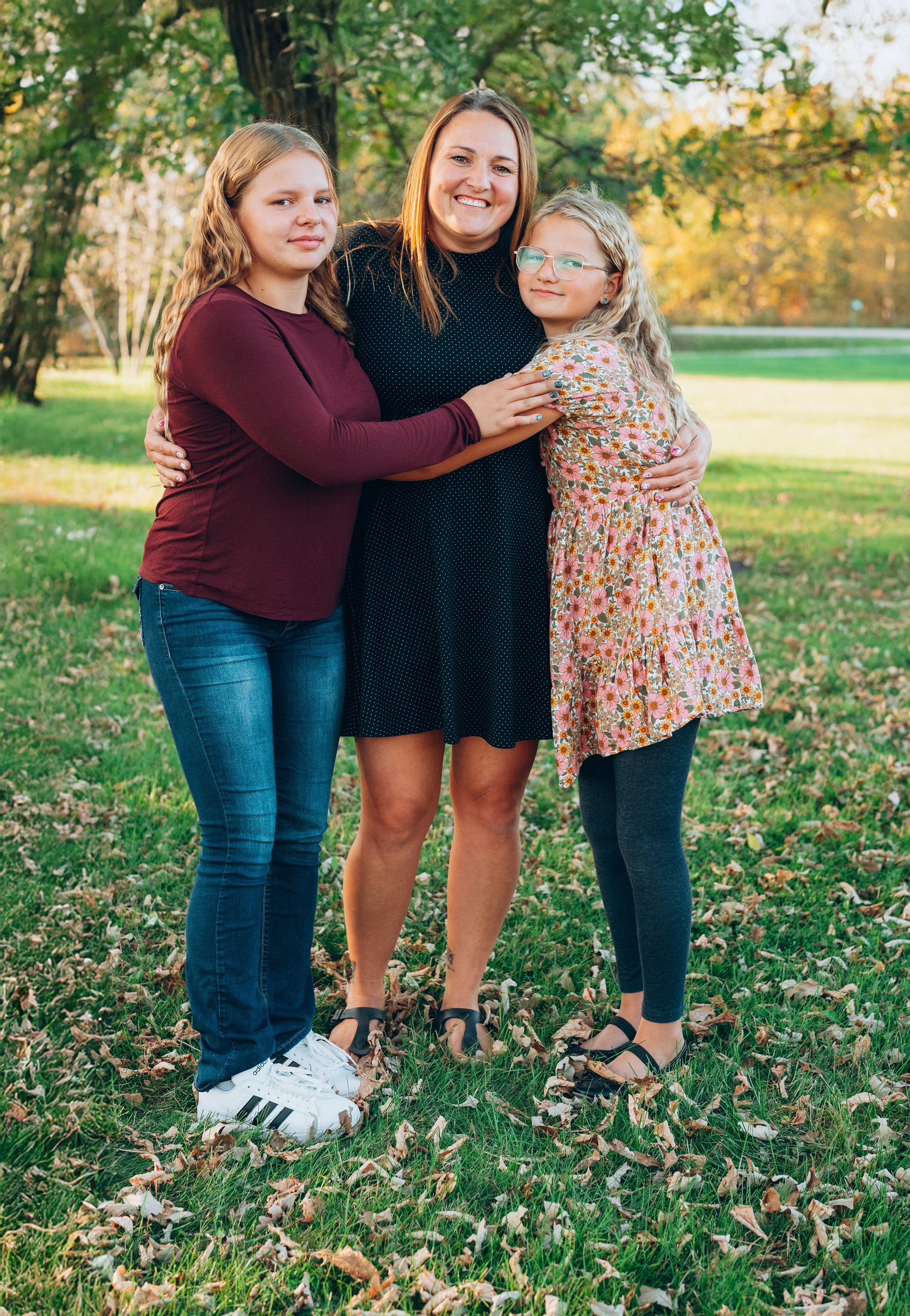 Tiffany and John’s family. Photographer Viktoriia Skavronskaya