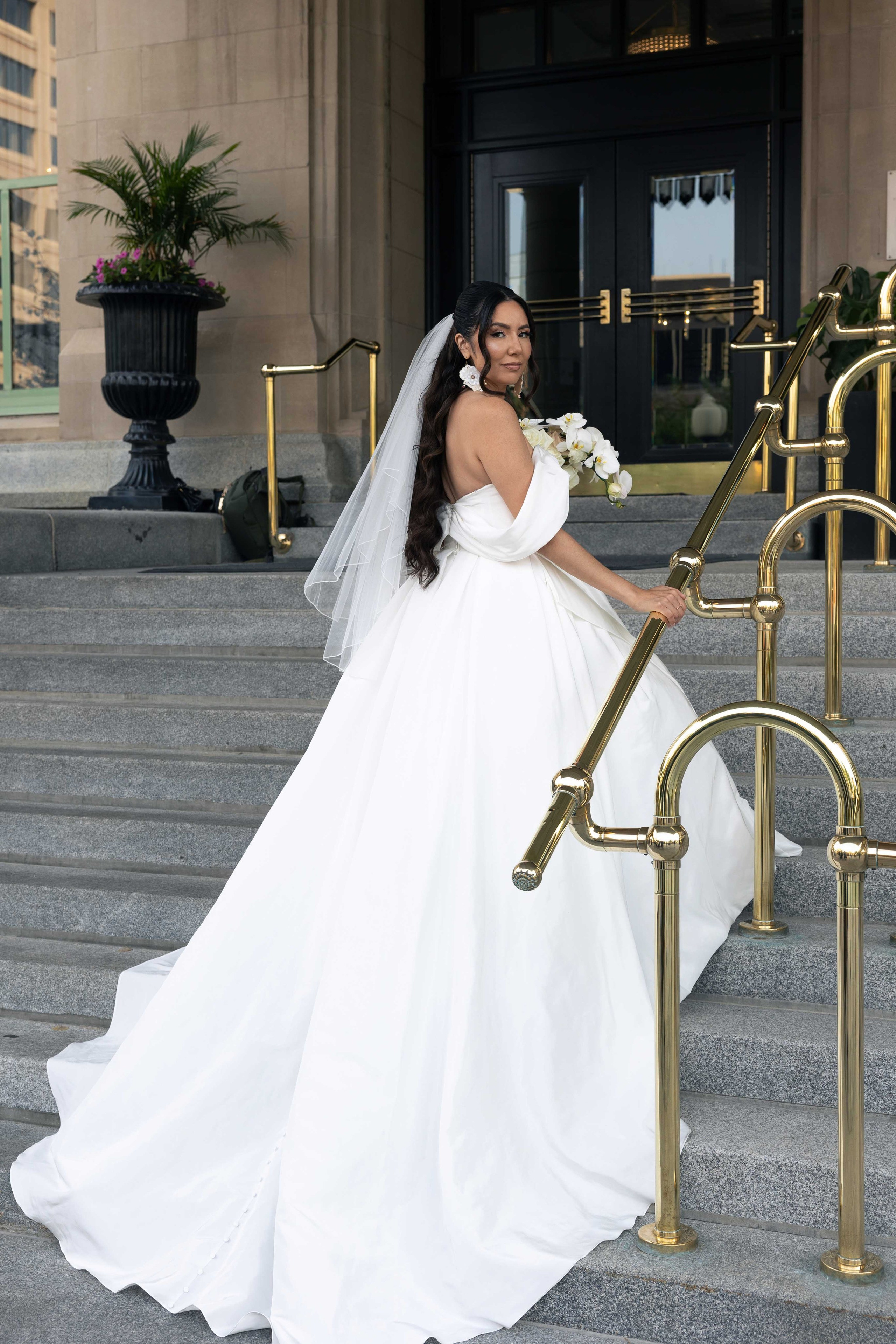 Danielle & Blake (The Fort Garry). Wedding Photographer in Winnipeg — Cinematic & Timeless by Vitiuk Photography