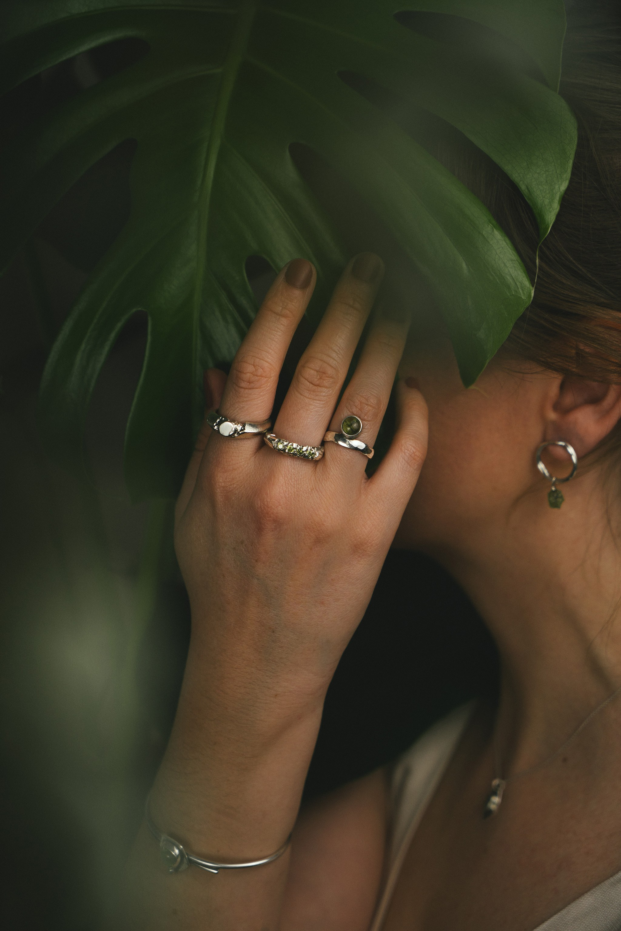 Fotografía de joyas en barcelona. Creador de contenido visual en Barcelona | Dima Kit