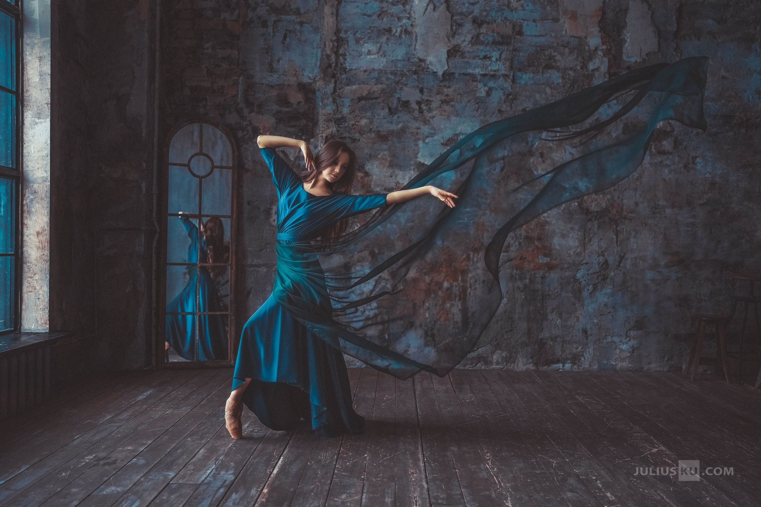 Creative / Fantasy. Main