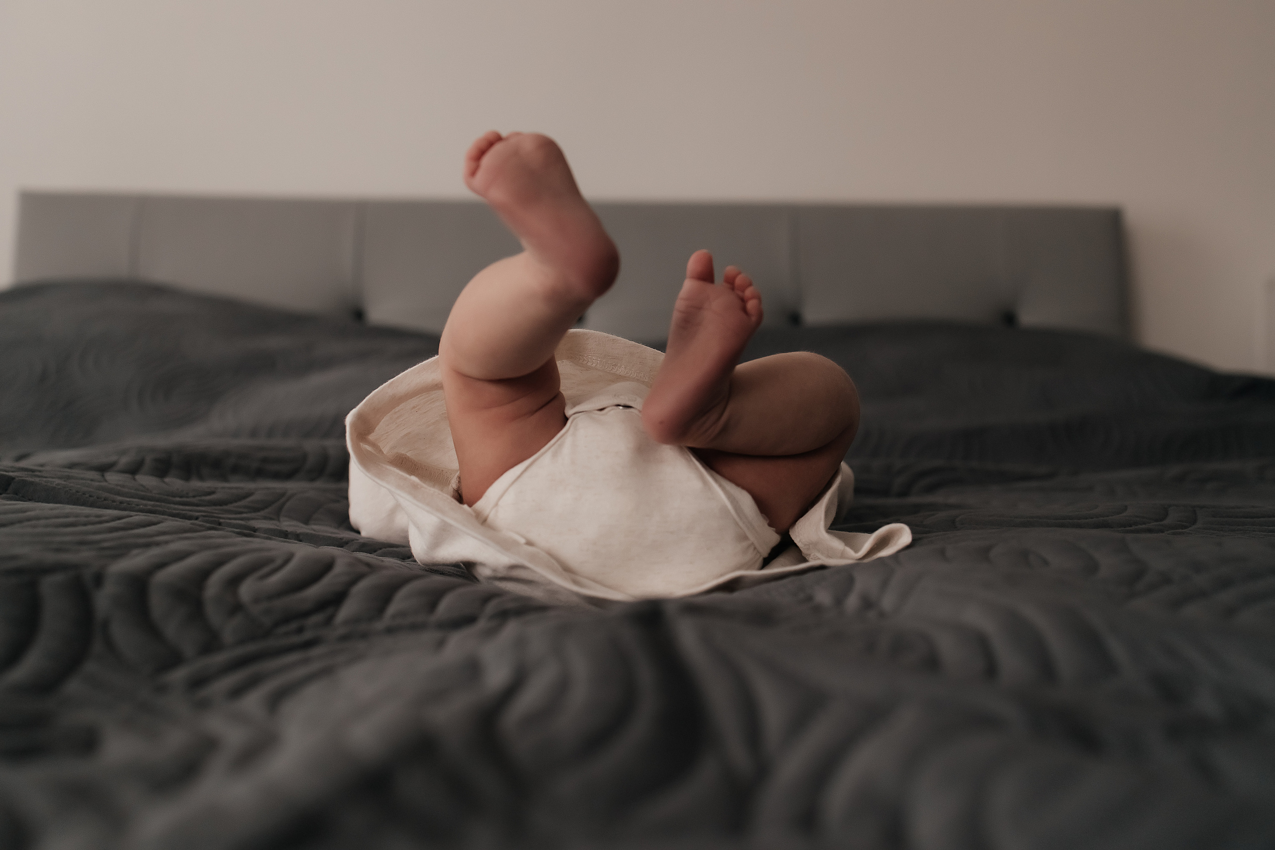Newborn Lifestyle. Fotografin Heidenheim / Newborn, Babybauch & Familie - Nadine Schmalz