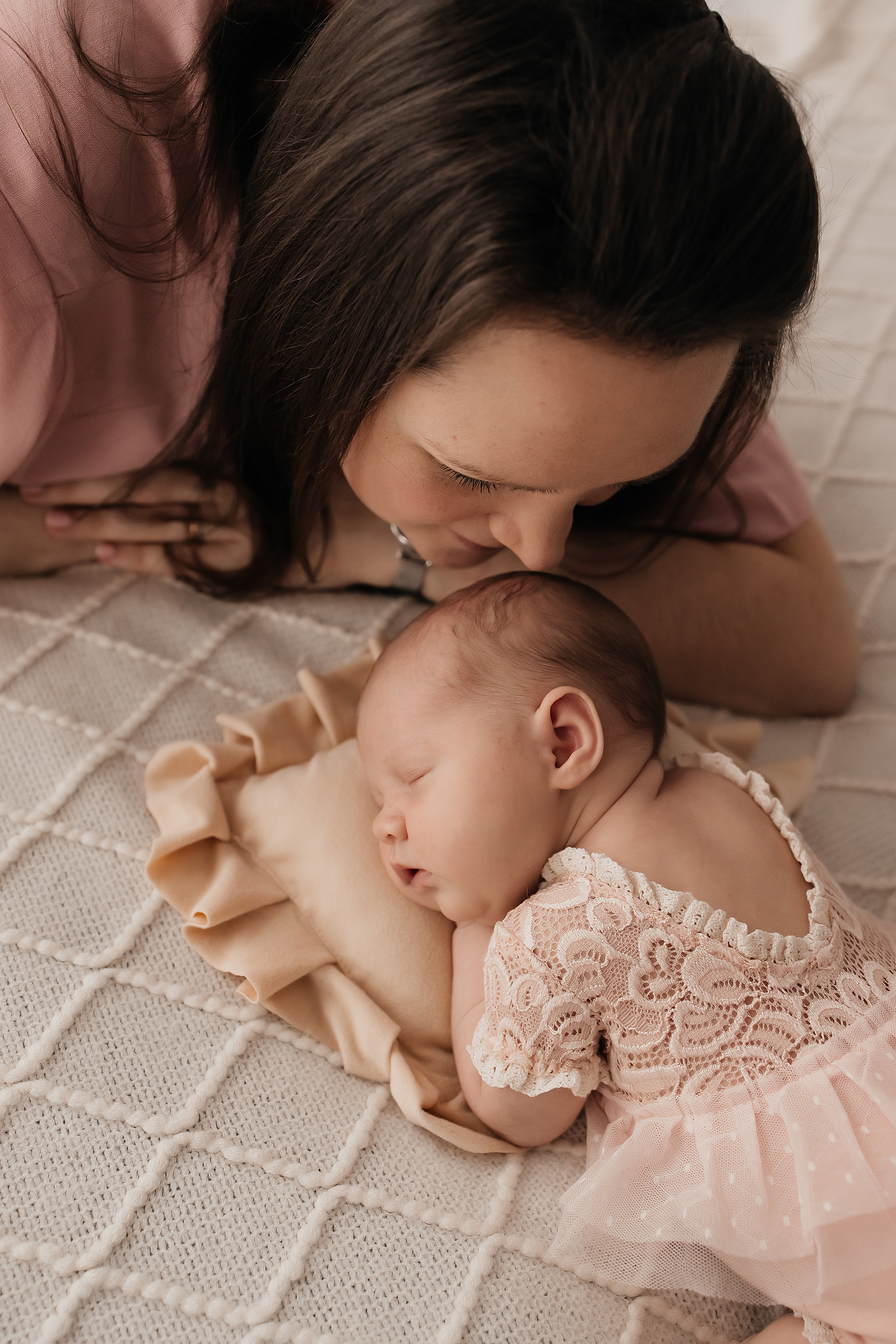 Newborn Lifestyle. Fotografin Heidenheim / Newborn, Babybauch & Familie - Nadine Schmalz