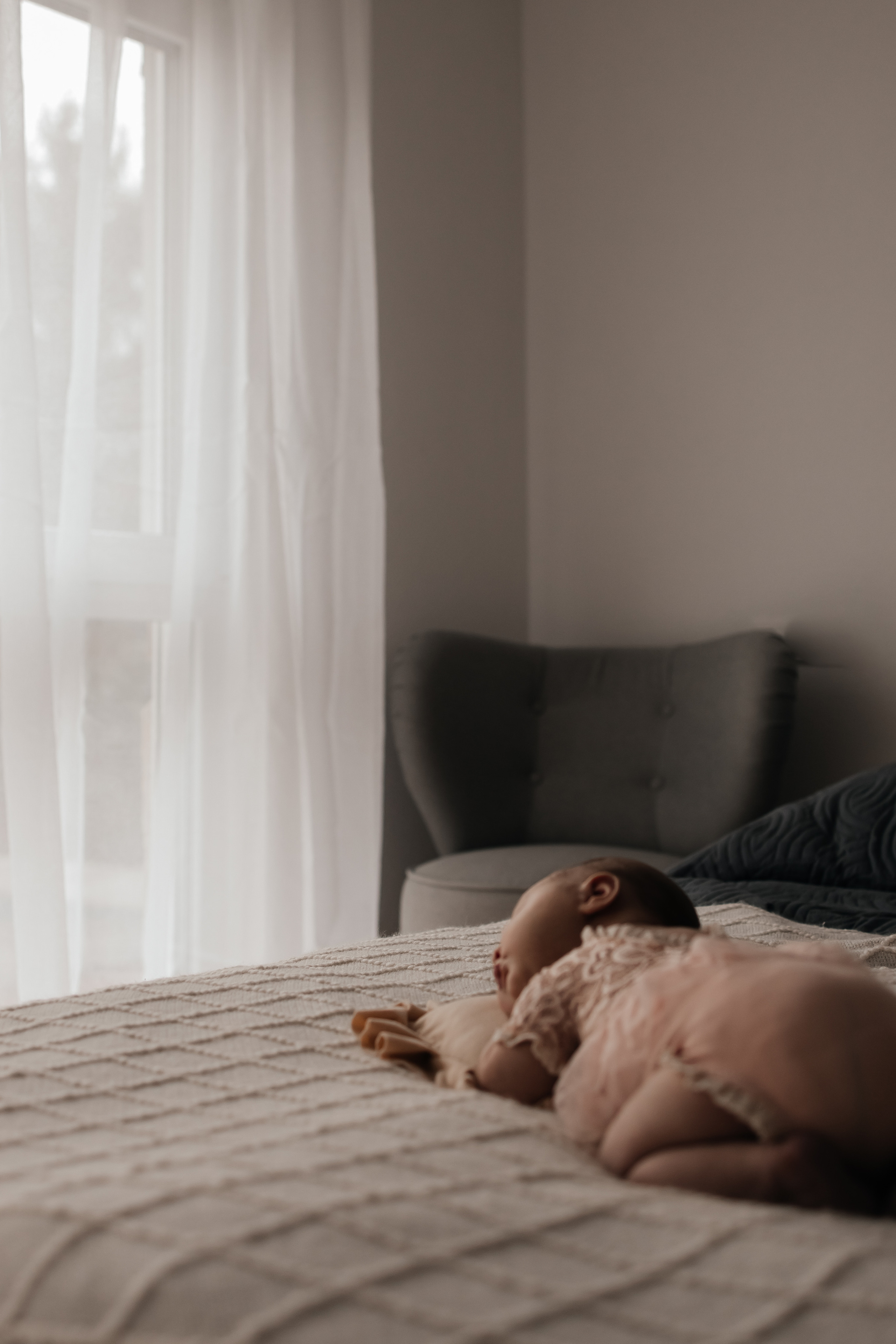 Newborn Lifestyle. Fotografin Heidenheim / Newborn, Babybauch & Familie - Nadine Schmalz