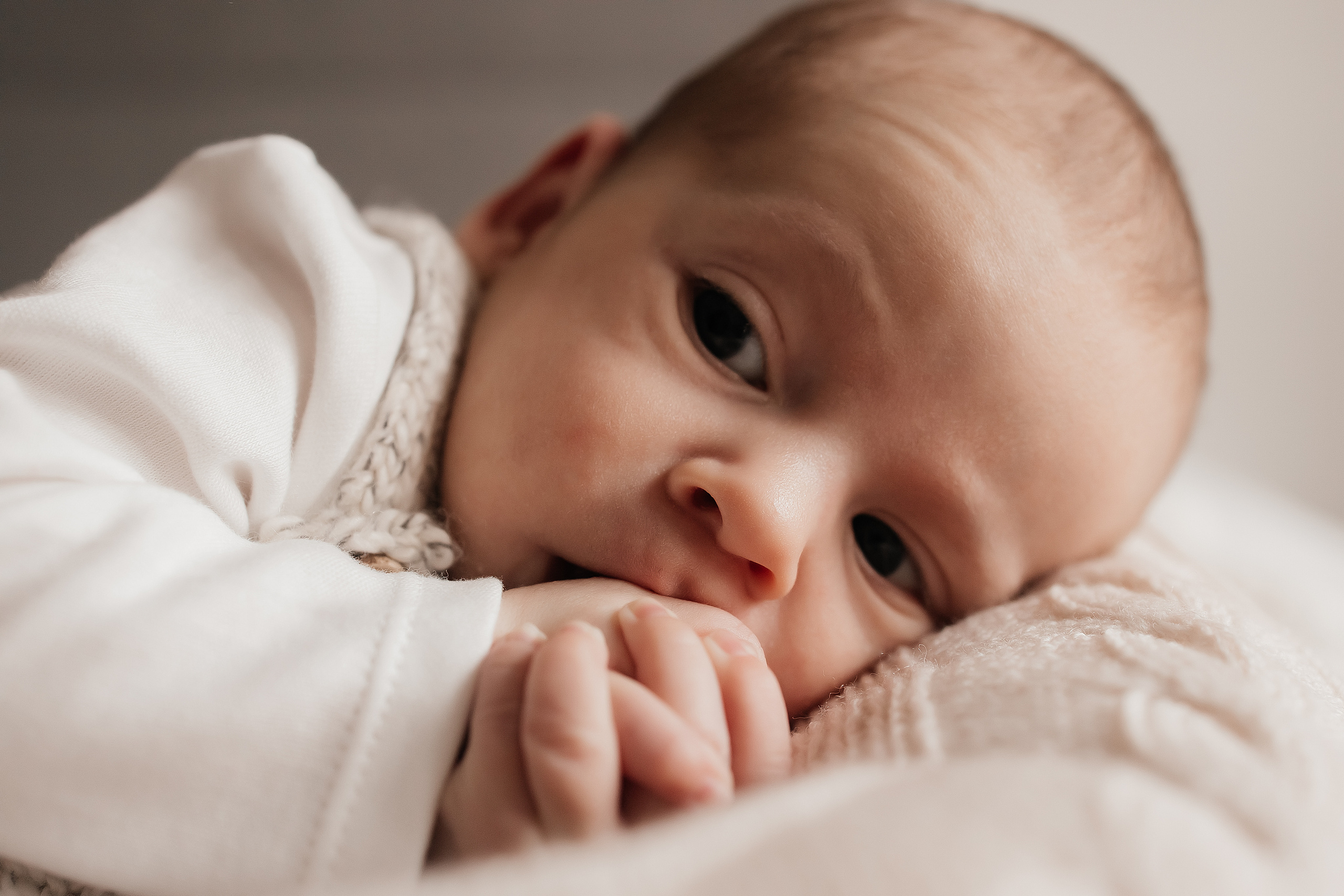 Newborn Lifestyle. Fotografin Heidenheim / Newborn, Babybauch & Familie - Nadine Schmalz