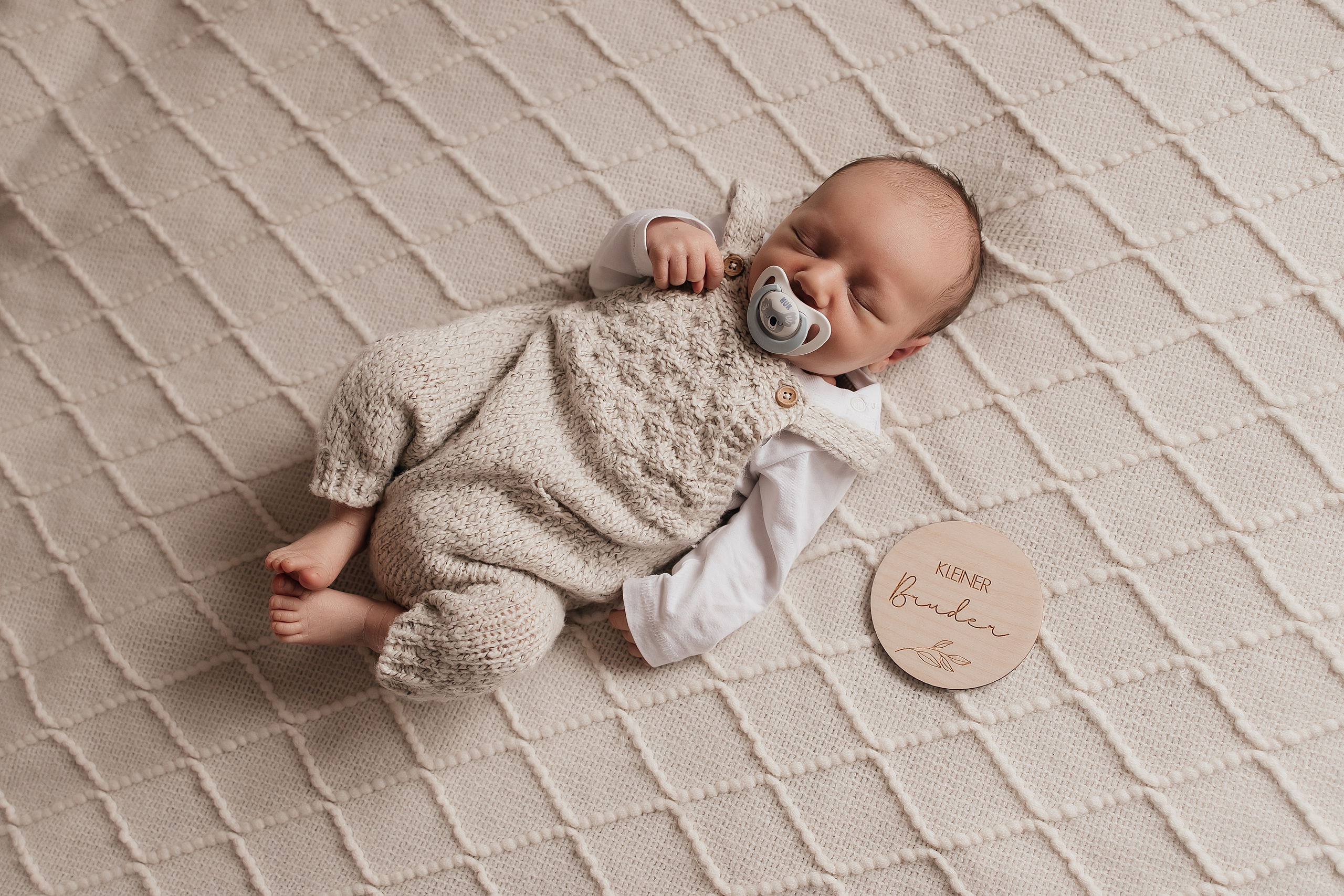 Newborn Lifestyle. Fotografin Heidenheim / Newborn, Babybauch & Familie - Nadine Schmalz