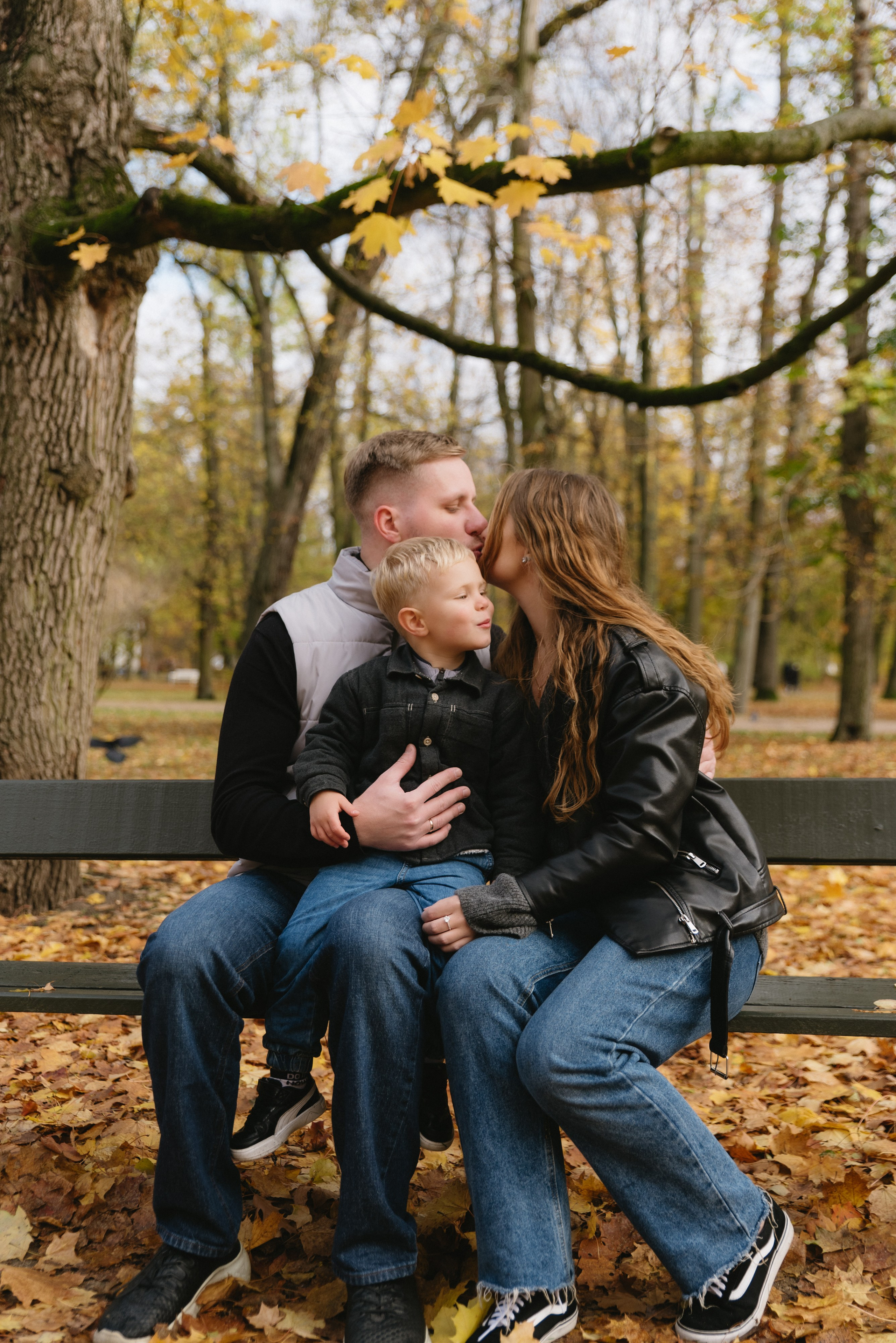 Sesja rodzinna Hanna, Vlad & Matvei. Eugene Save – Fotograf Ślubny i Rodzinny | Warszawa i Cała Polska