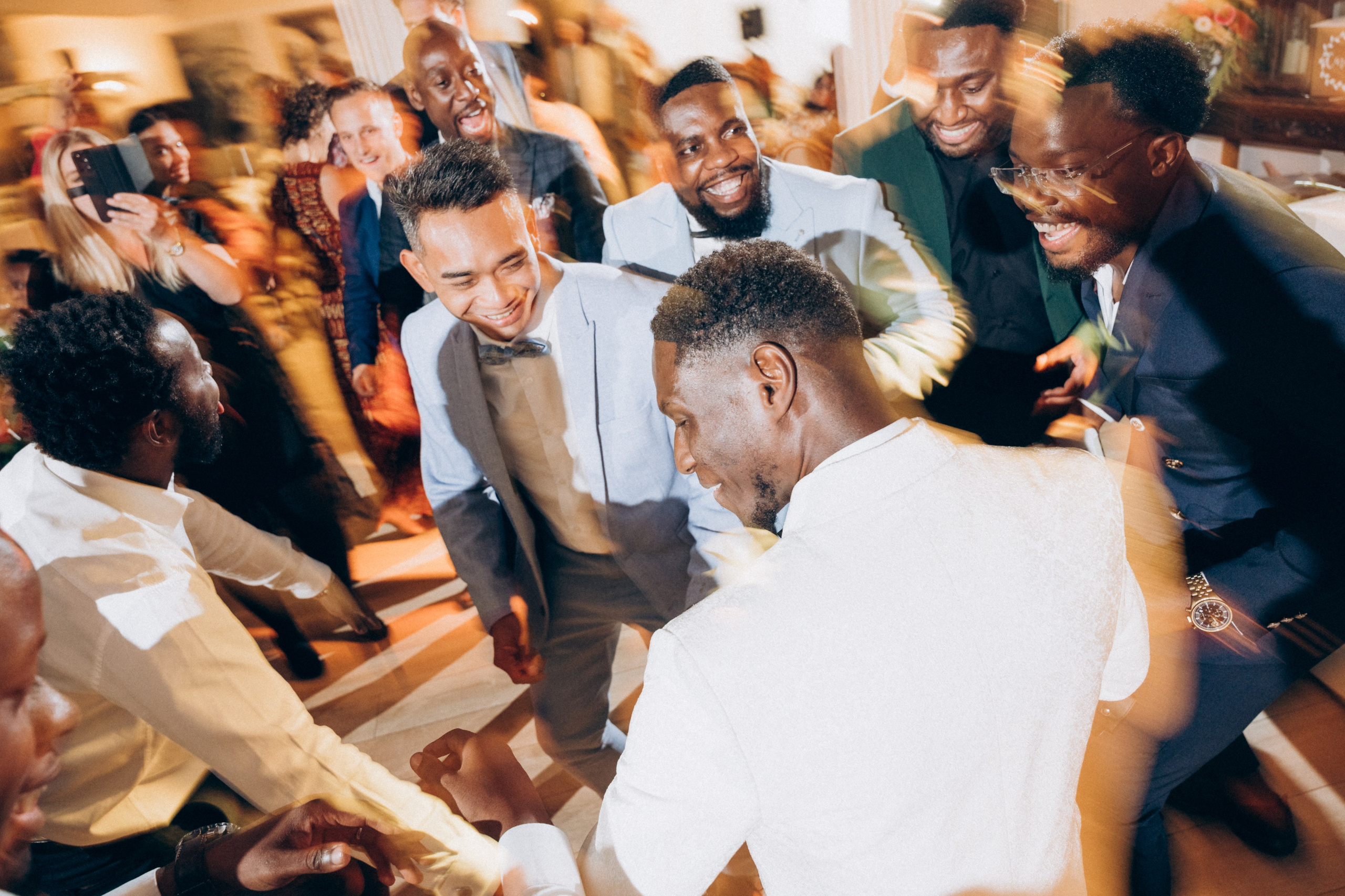 Anisa & Yannick huwelijk in Gent. Little Birdie – Jouw familie- en huwelijksfotograaf in België en daarbuiten