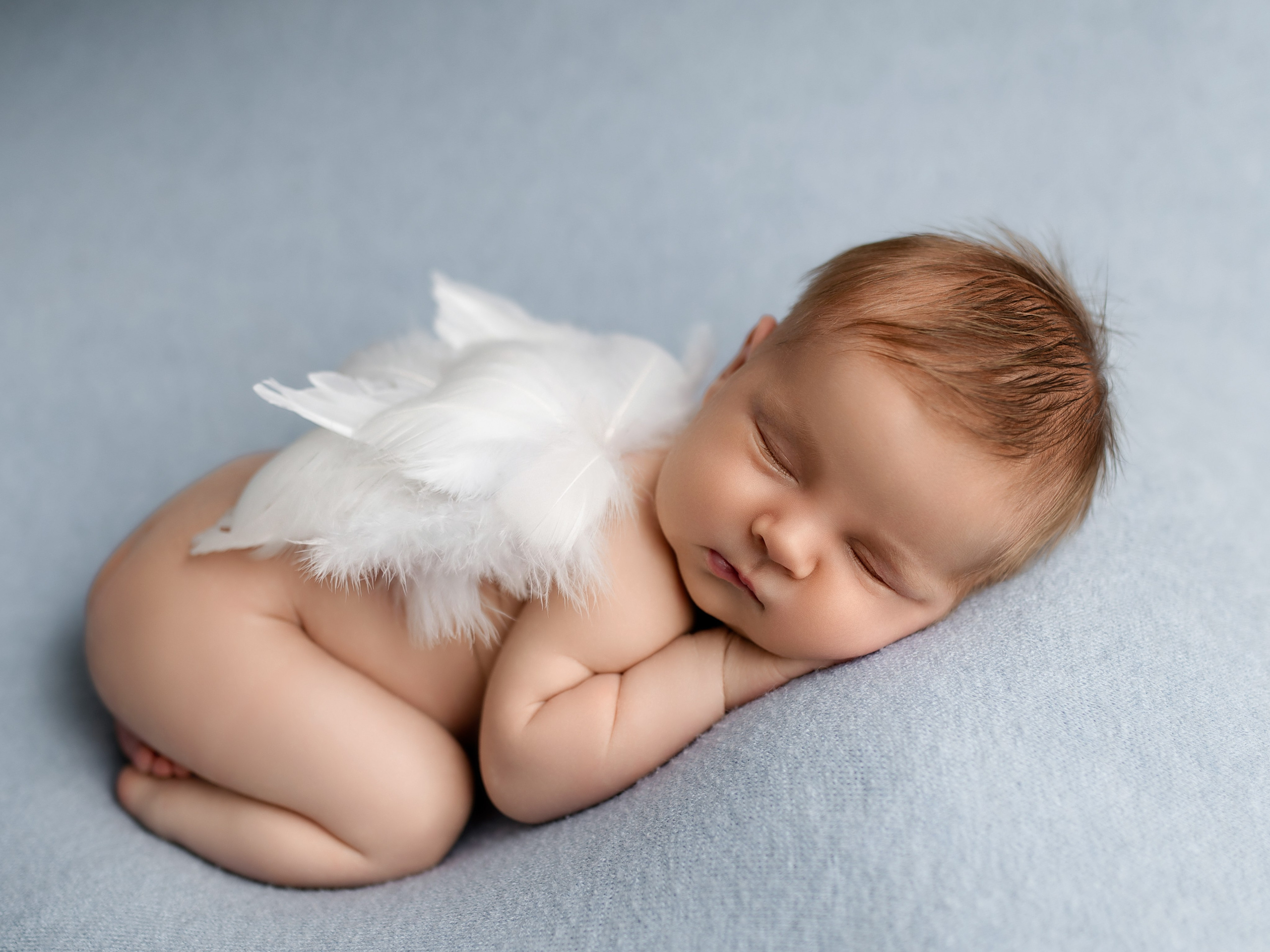 Esu Aleksandra naujagimių ir kudikių fotografė iš Vilniaus