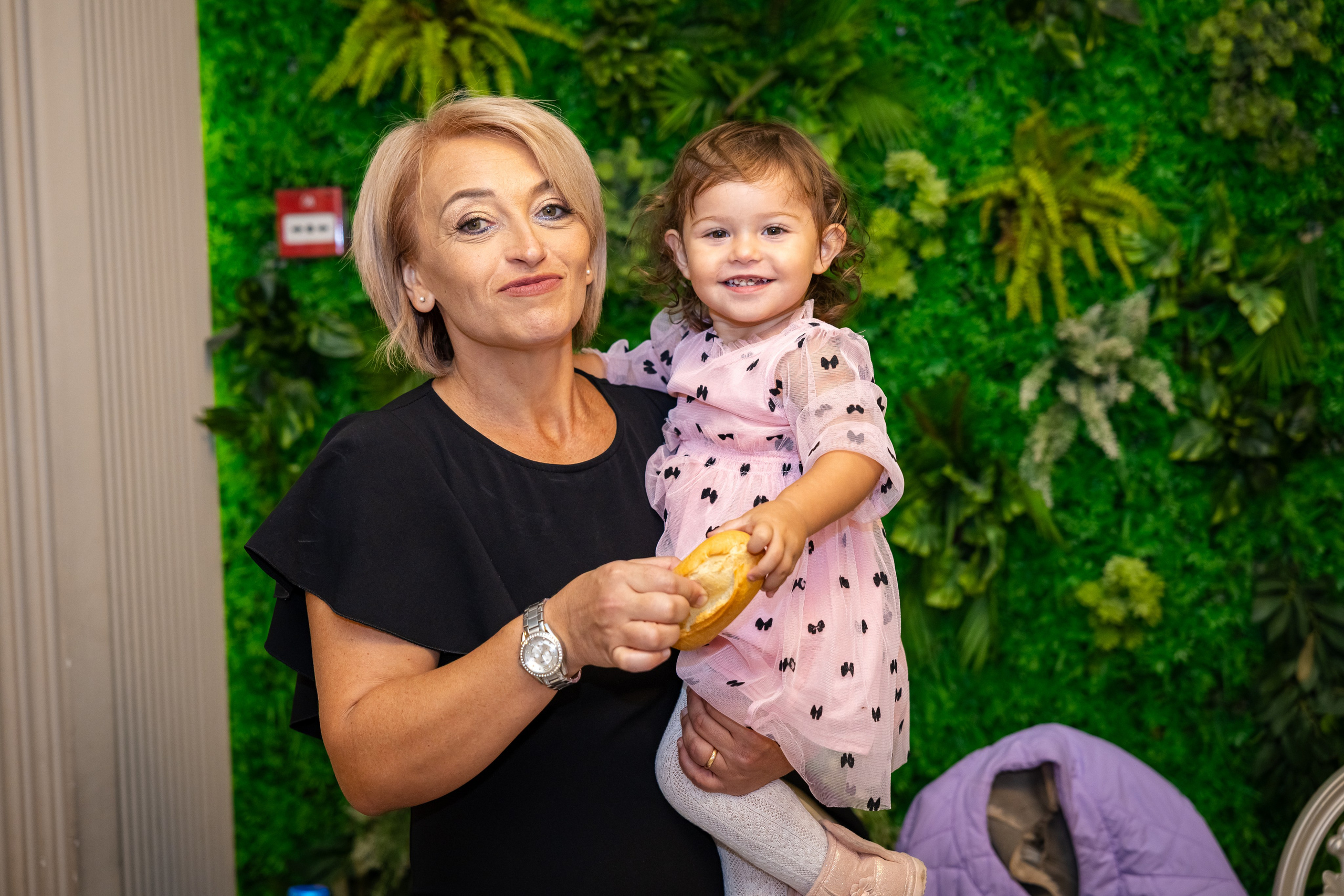 Andrei Sebastian. Moments By Gub