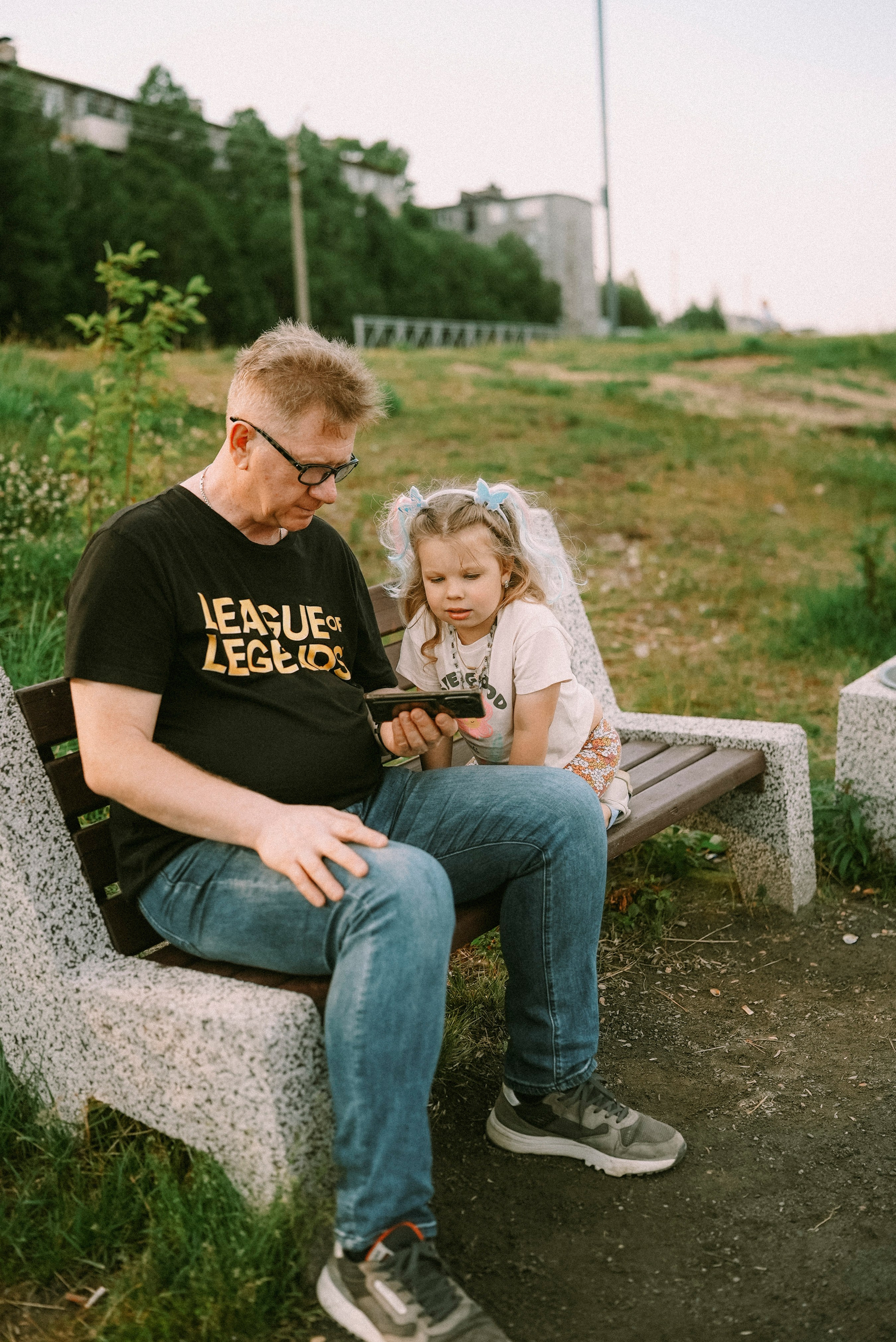 2025. Стрит-фотография, полная абсурда, идиотизма и красоты