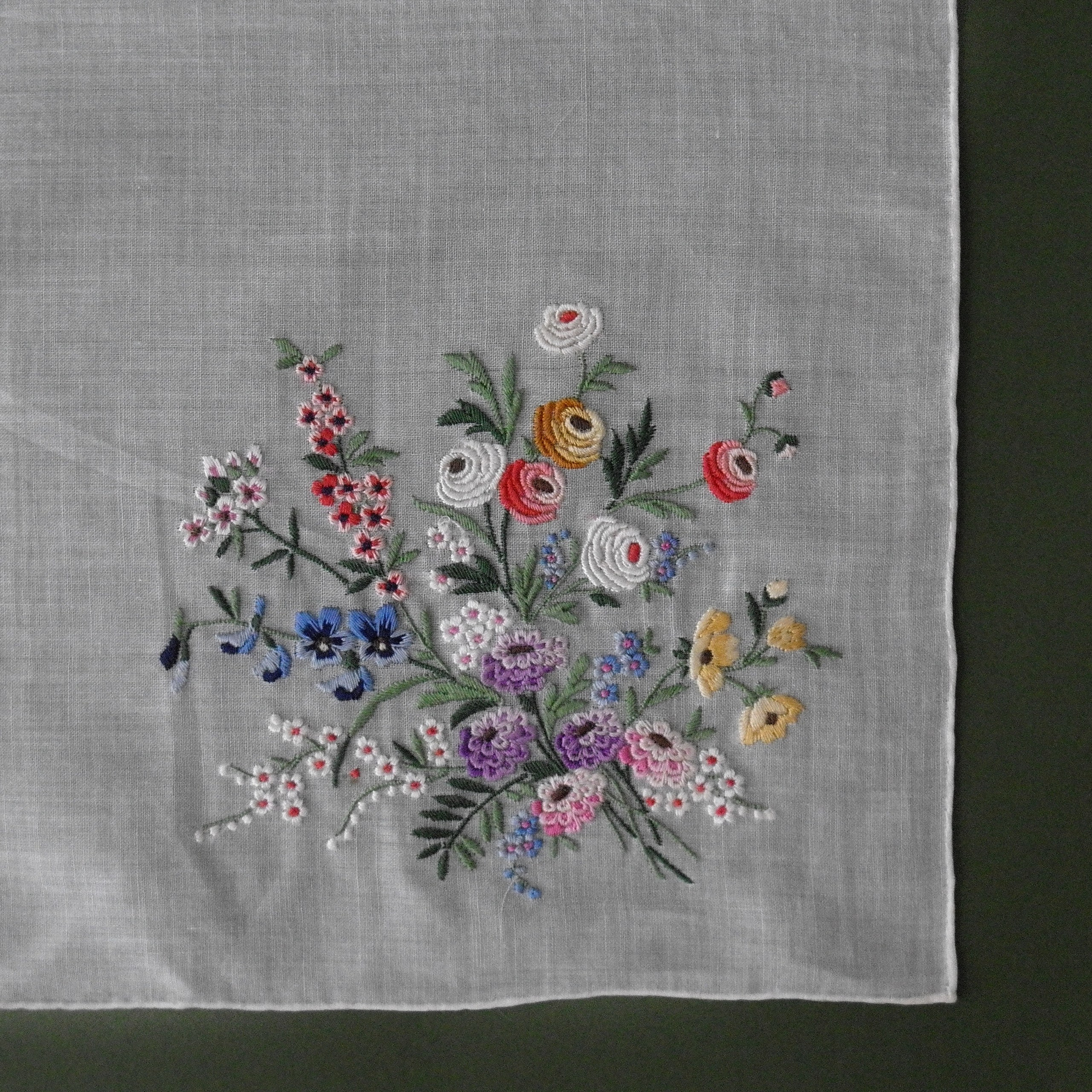 Lace napkins3. Современнные и актикварные украшения в Барселоне, Москве и Санкт-Петербурге