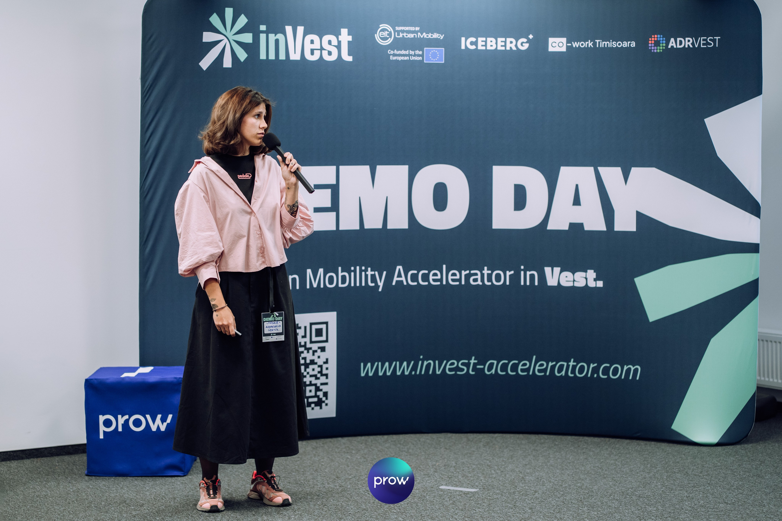 InVest DemoDay @ Cowork. Cozac Cristian Photographer