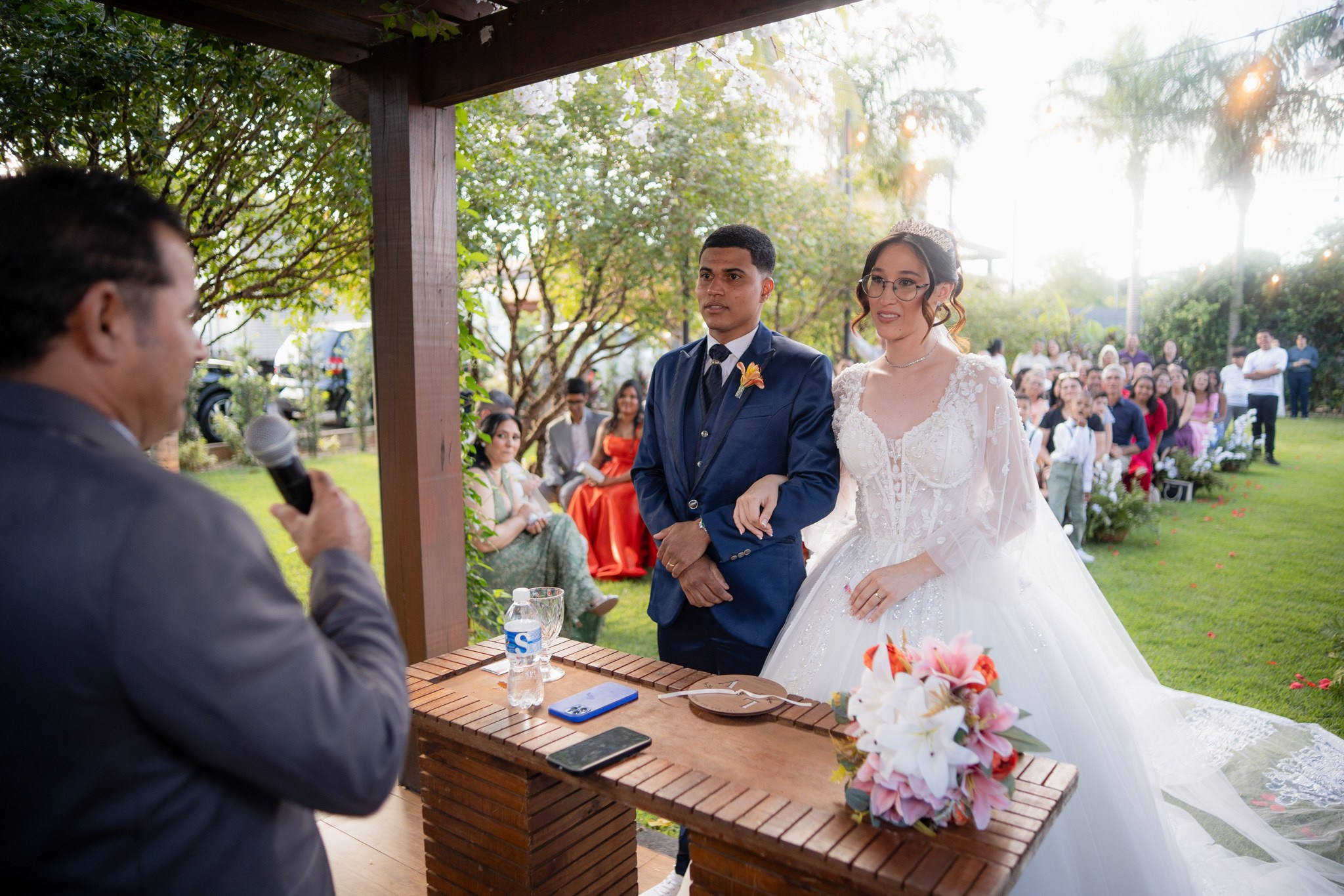 Larissa & Vinicius — Espaço Faveral / Aararaquara. Robson Colaço