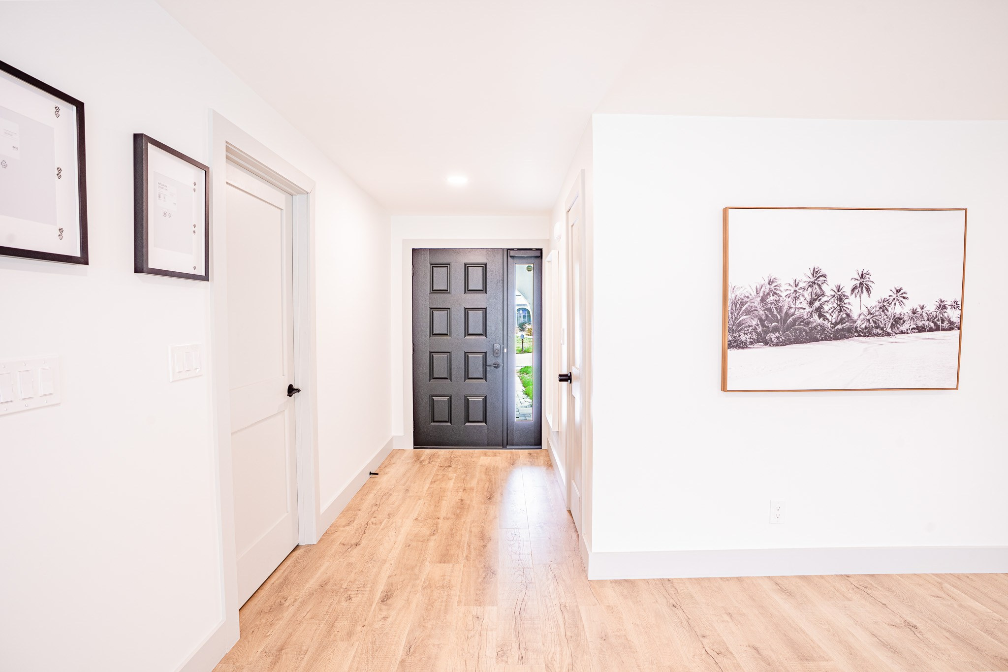Airbnb: Real Estate 01. Welcome to my video and photo world!