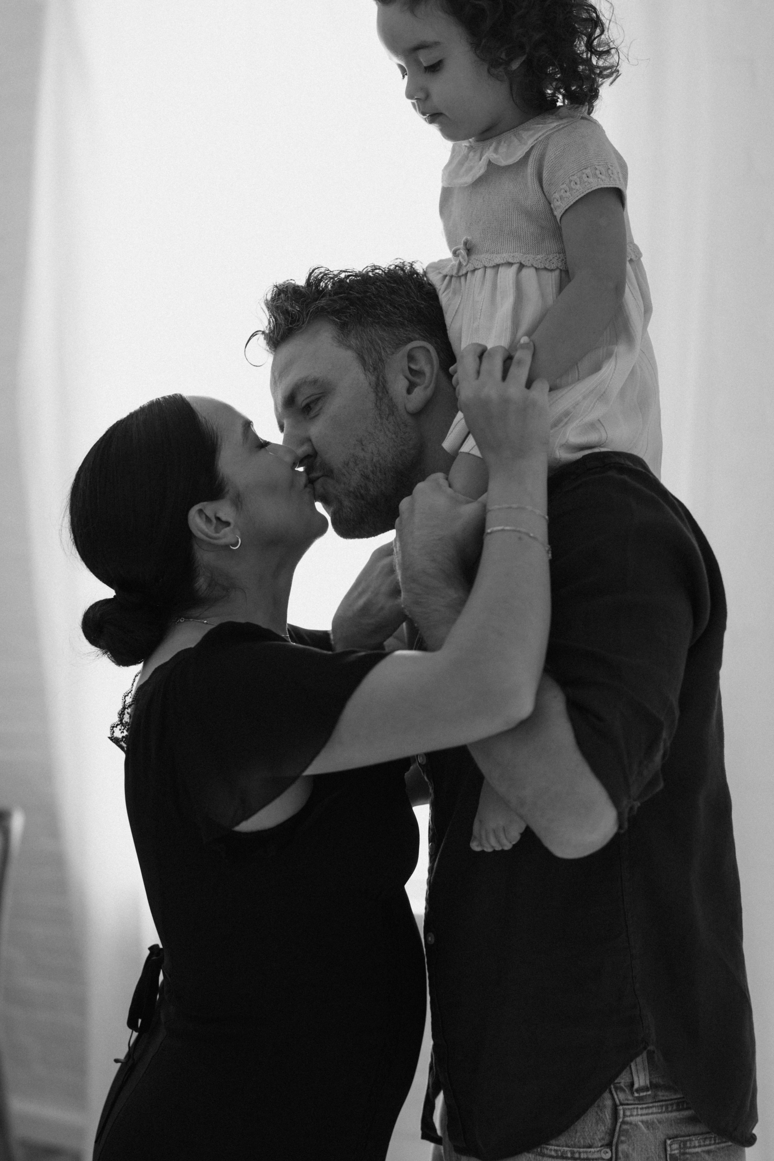 Pamela. Modern maternity photographer in Long Island New York