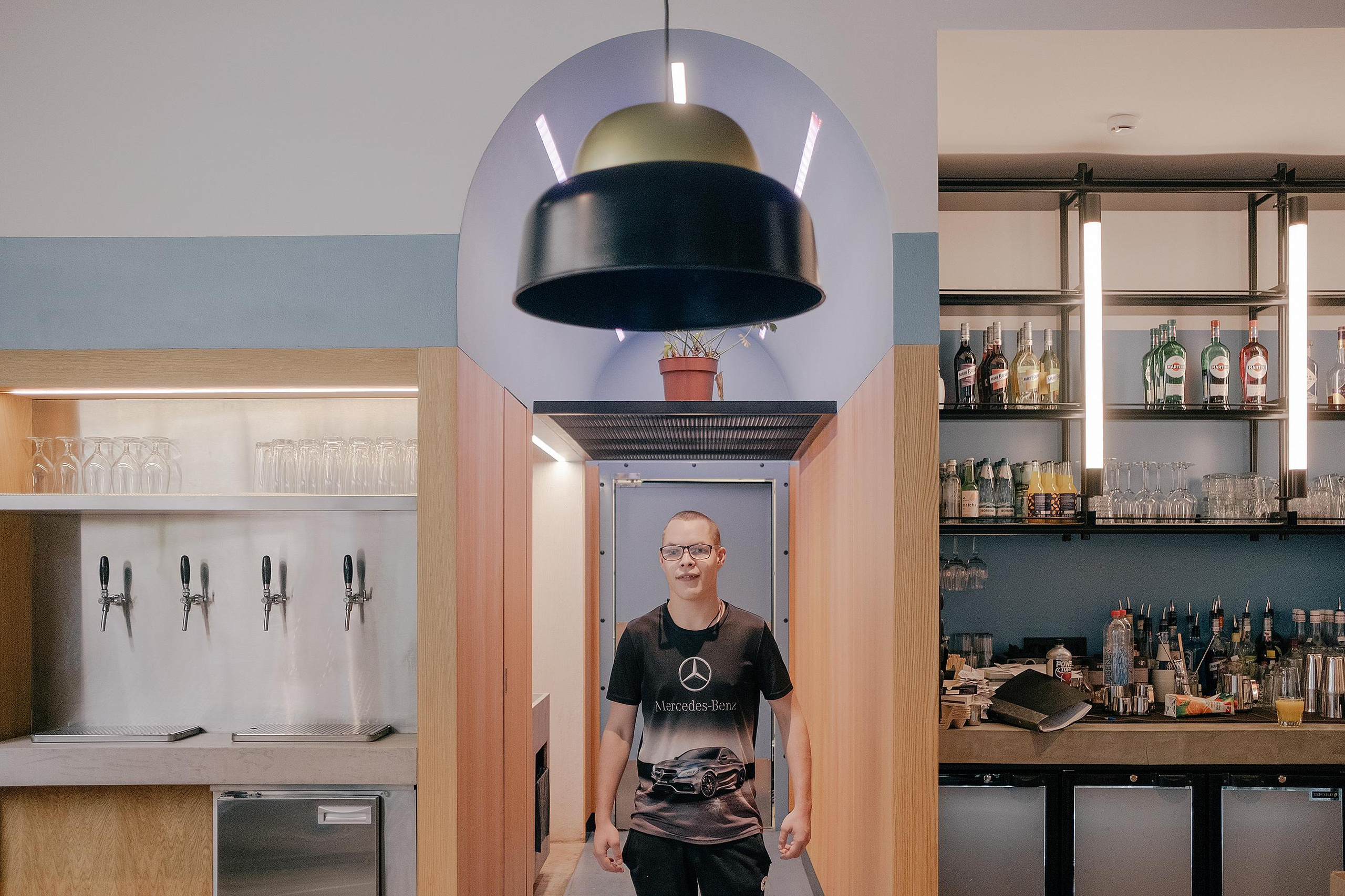 Accompanied employment for people with disabilities — for Tinkoff Journal. Photographer Anastasiya Dubrovina