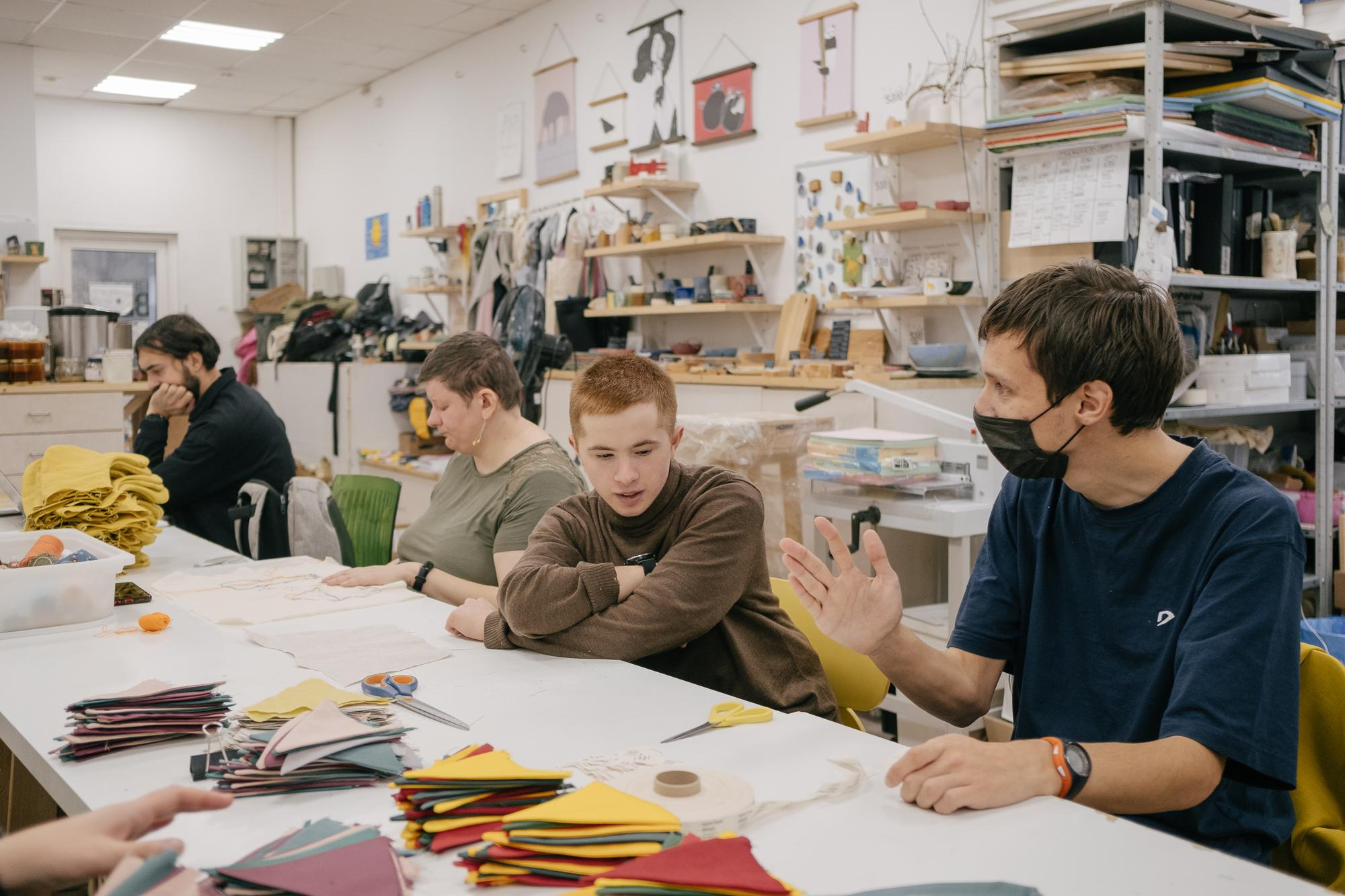 Inclusive workshops Prostie Veschi — for Tinkoff Journal. Photographer Anastasiya Dubrovina