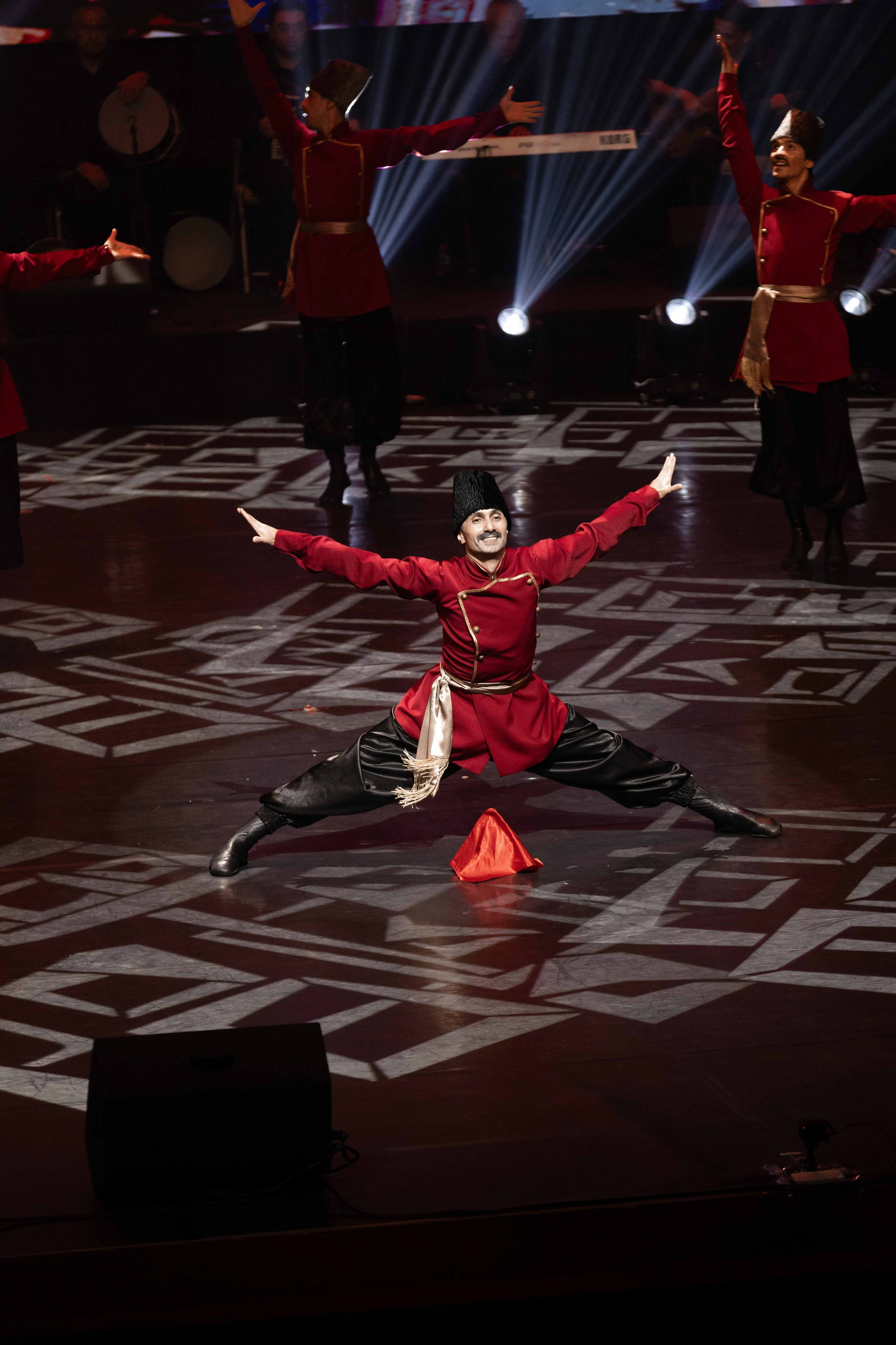 STATE DANCE ENSEMBLE. Wedding&Event photographer Ismail Rzayev in Baku