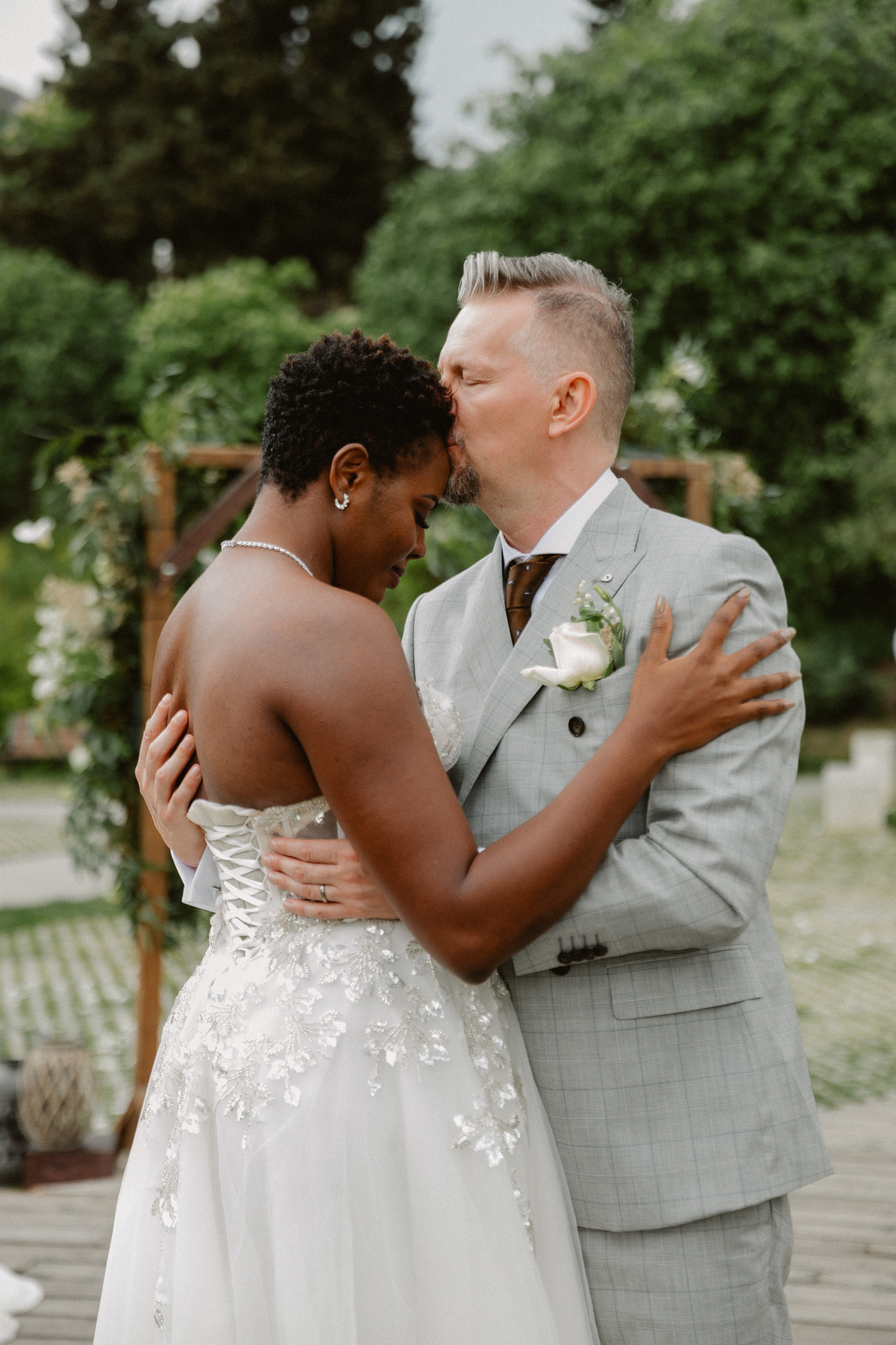 Muthoni & Christoffer. Photographer Anna Nazarenko