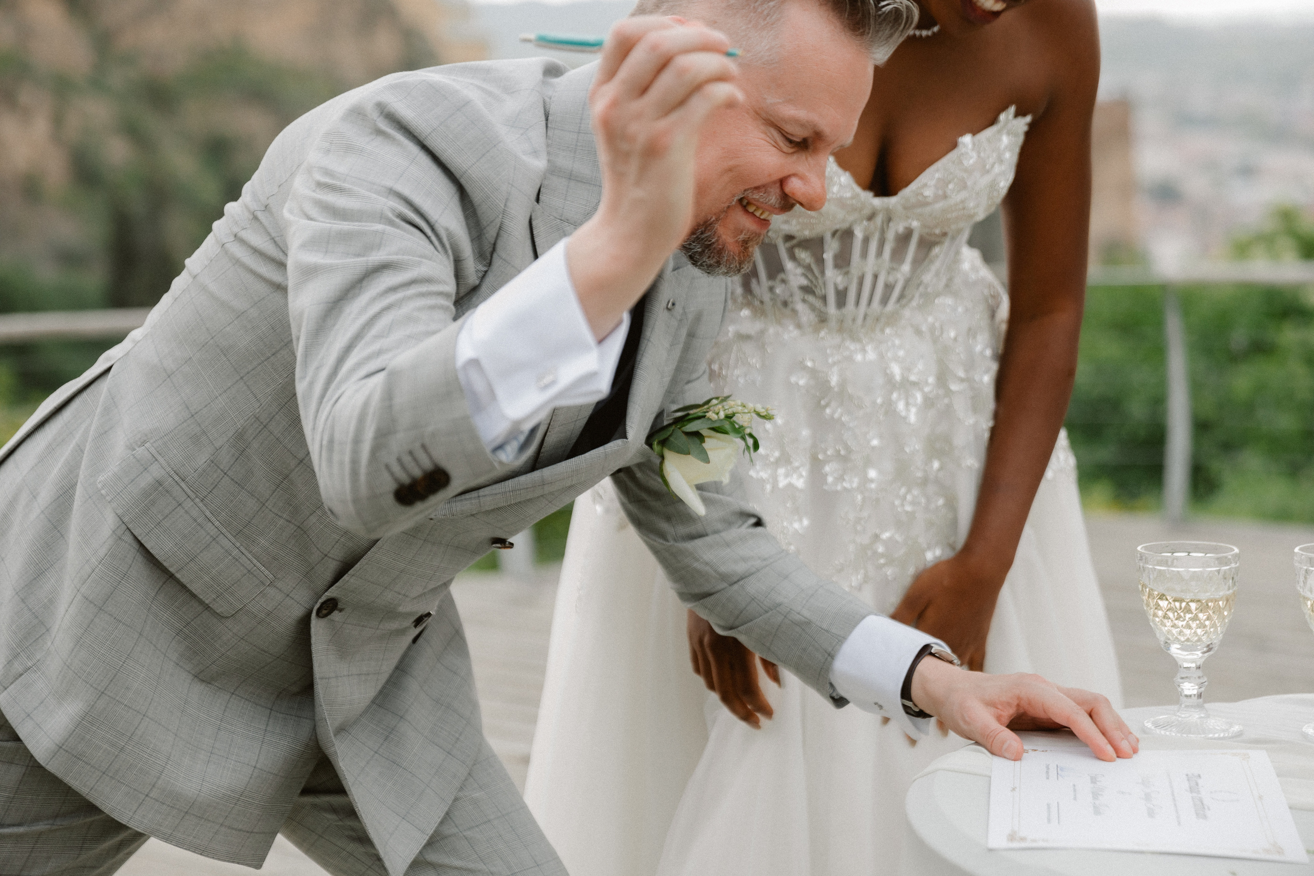 Muthoni & Christoffer. Photographer Anna Nazarenko