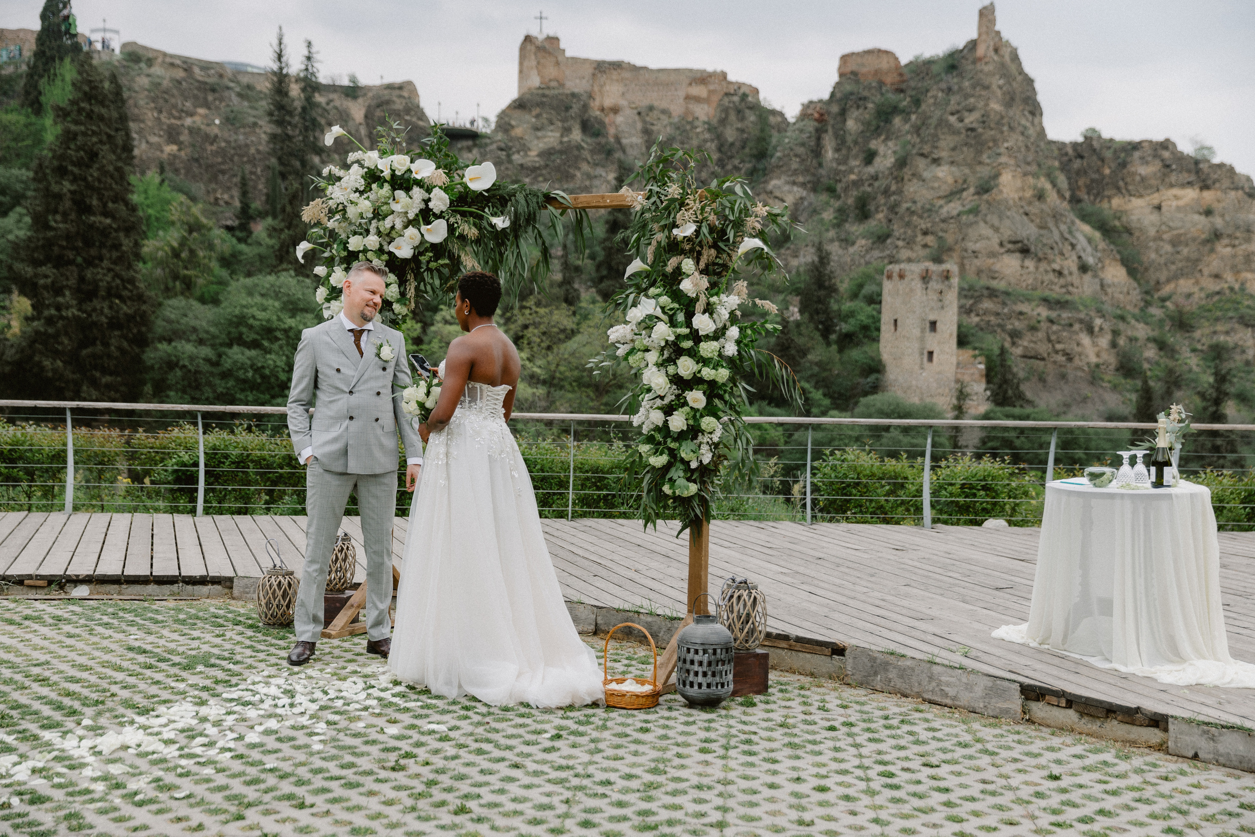 Muthoni & Christoffer. Photographer Anna Nazarenko