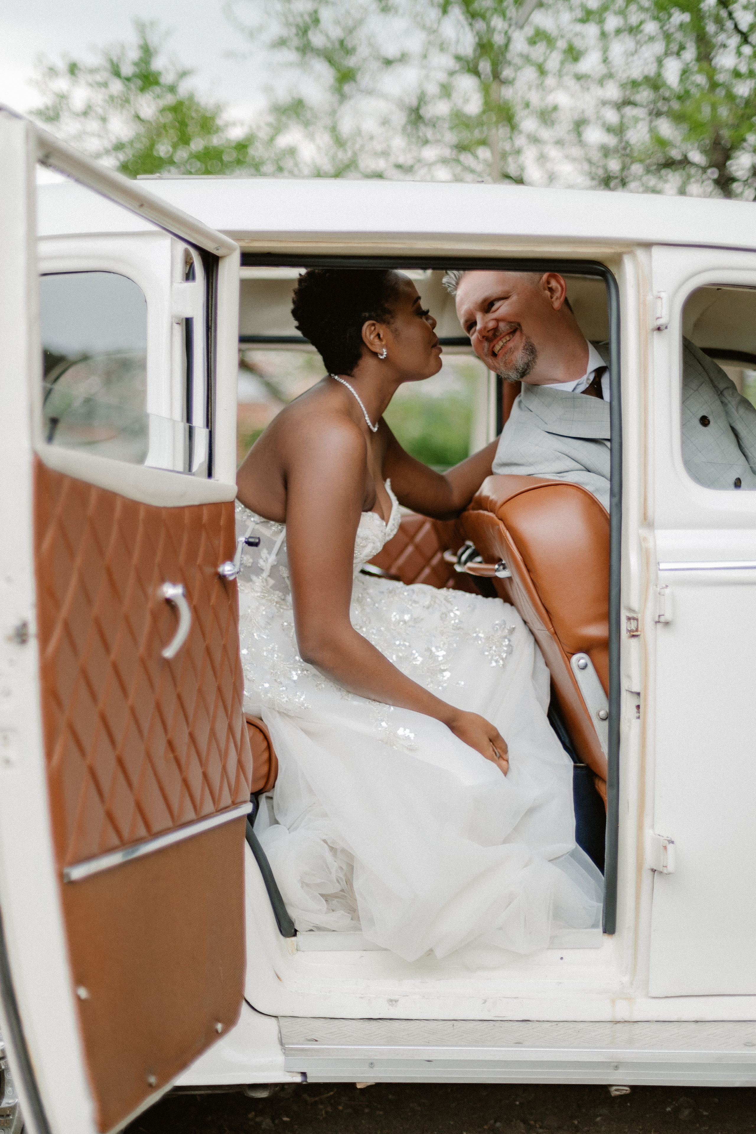 Muthoni & Christoffer. Photographer Anna Nazarenko