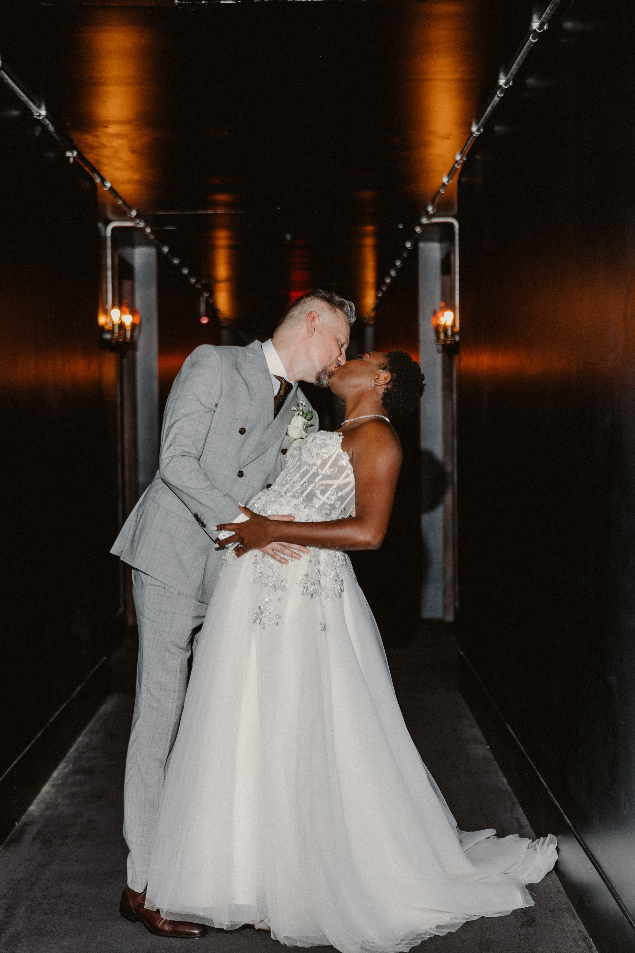 Muthoni & Christoffer. Photographer Anna Nazarenko