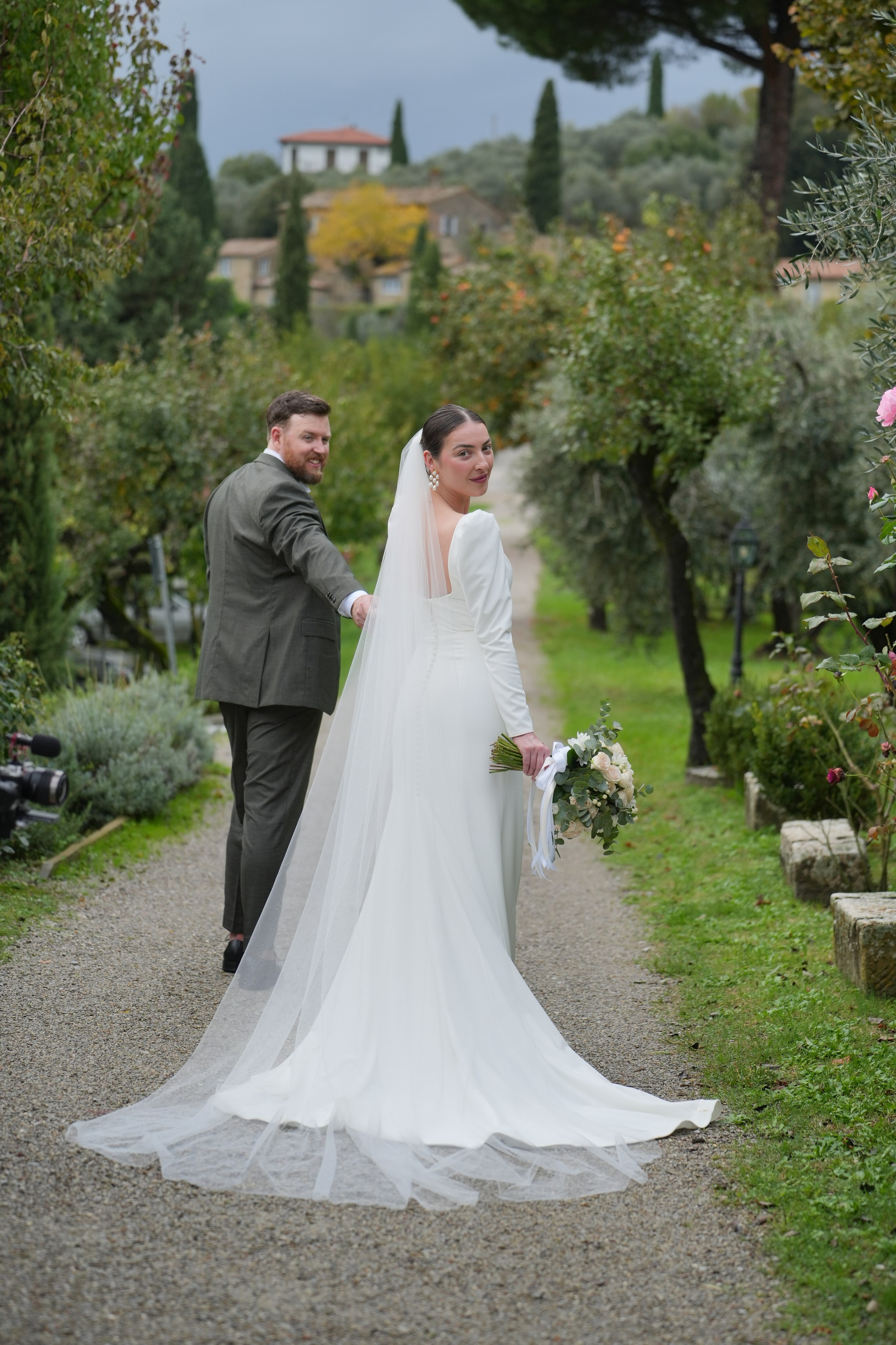 Elopment in Cortona. Villa Falconiere. Wedding Photographer in Italy