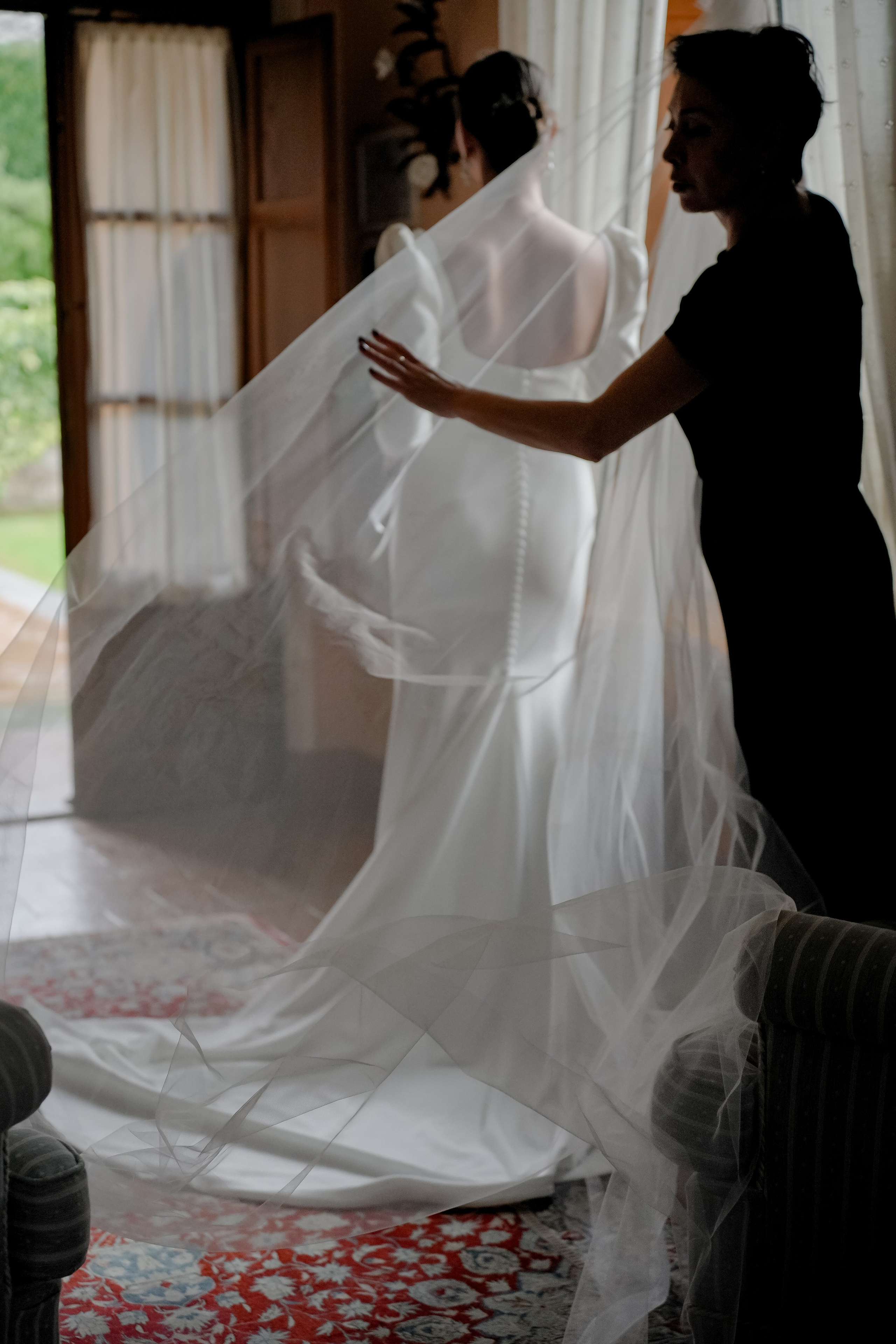 Elopment in Cortona. Villa Falconiere. Wedding Photographer in Italy