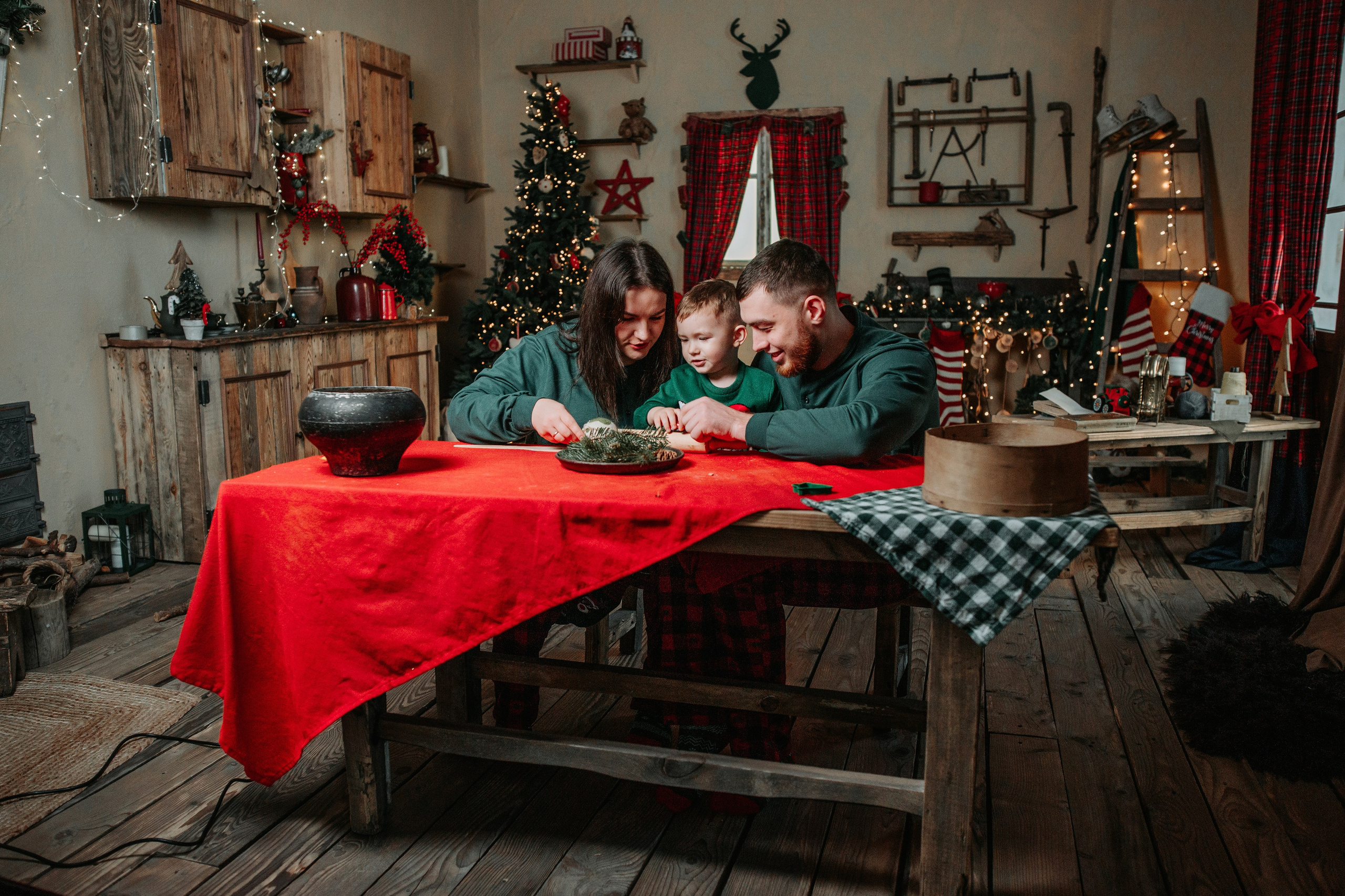Christmas Time. Wedding, Family Photographer