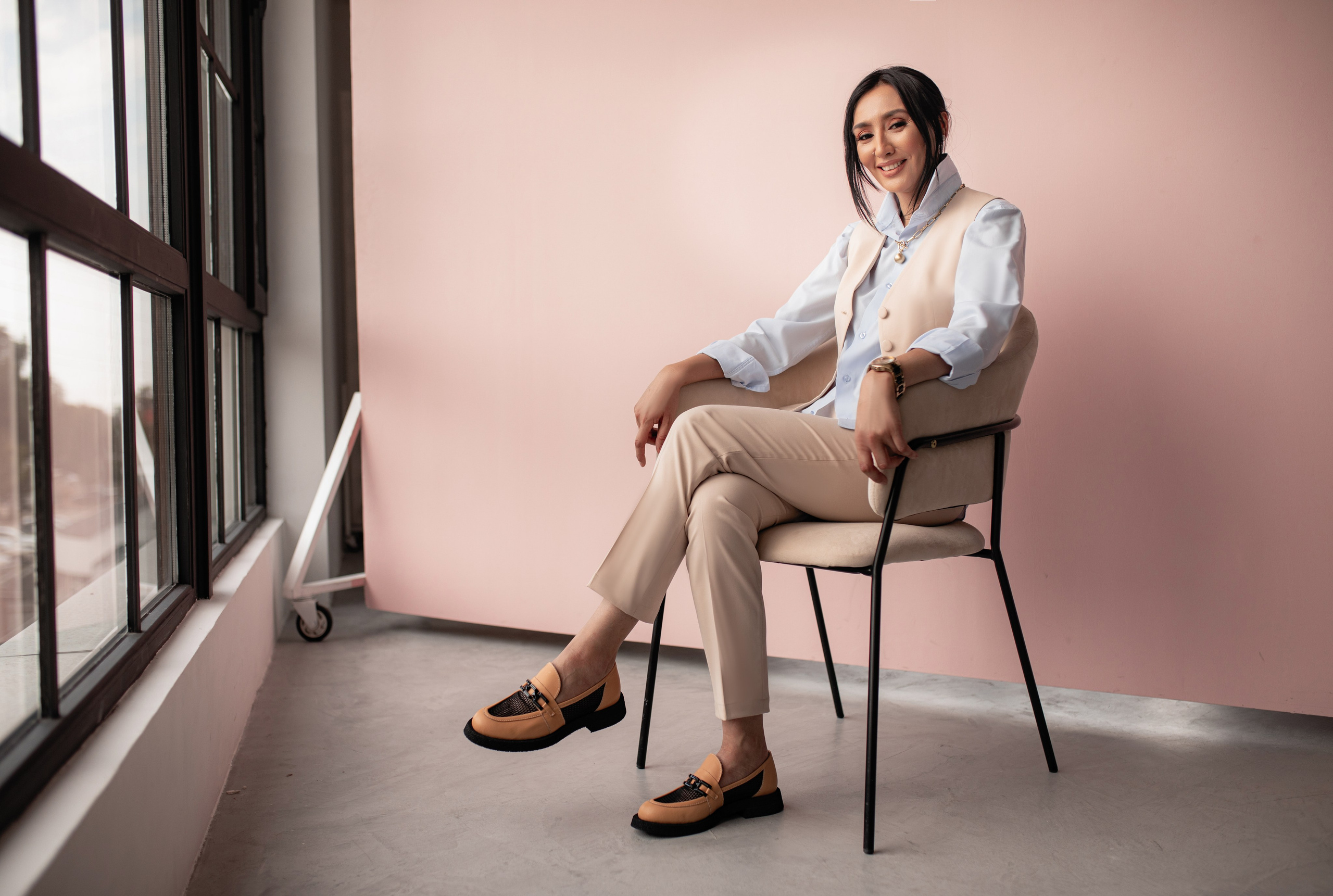 Мадина. Финансы. Валерия Вартанова. Фотограф