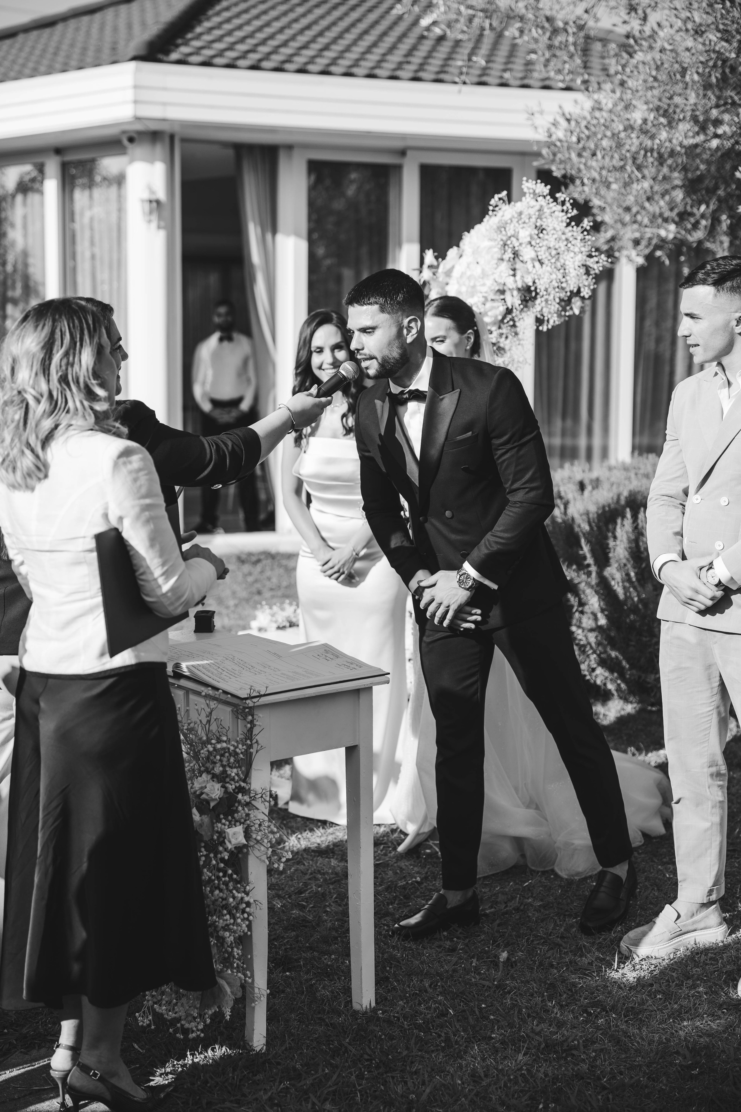 VUK I ANDJELA. Wedding photographer Nermin Kajosevic